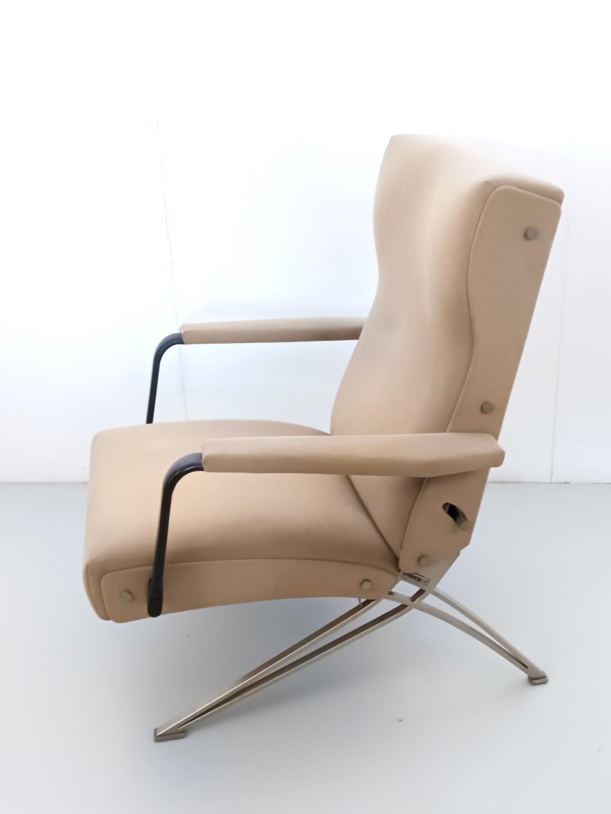 Italian Reclining Beige Armchair by Giulio Moscatelli for Formanova, Italy For Sale