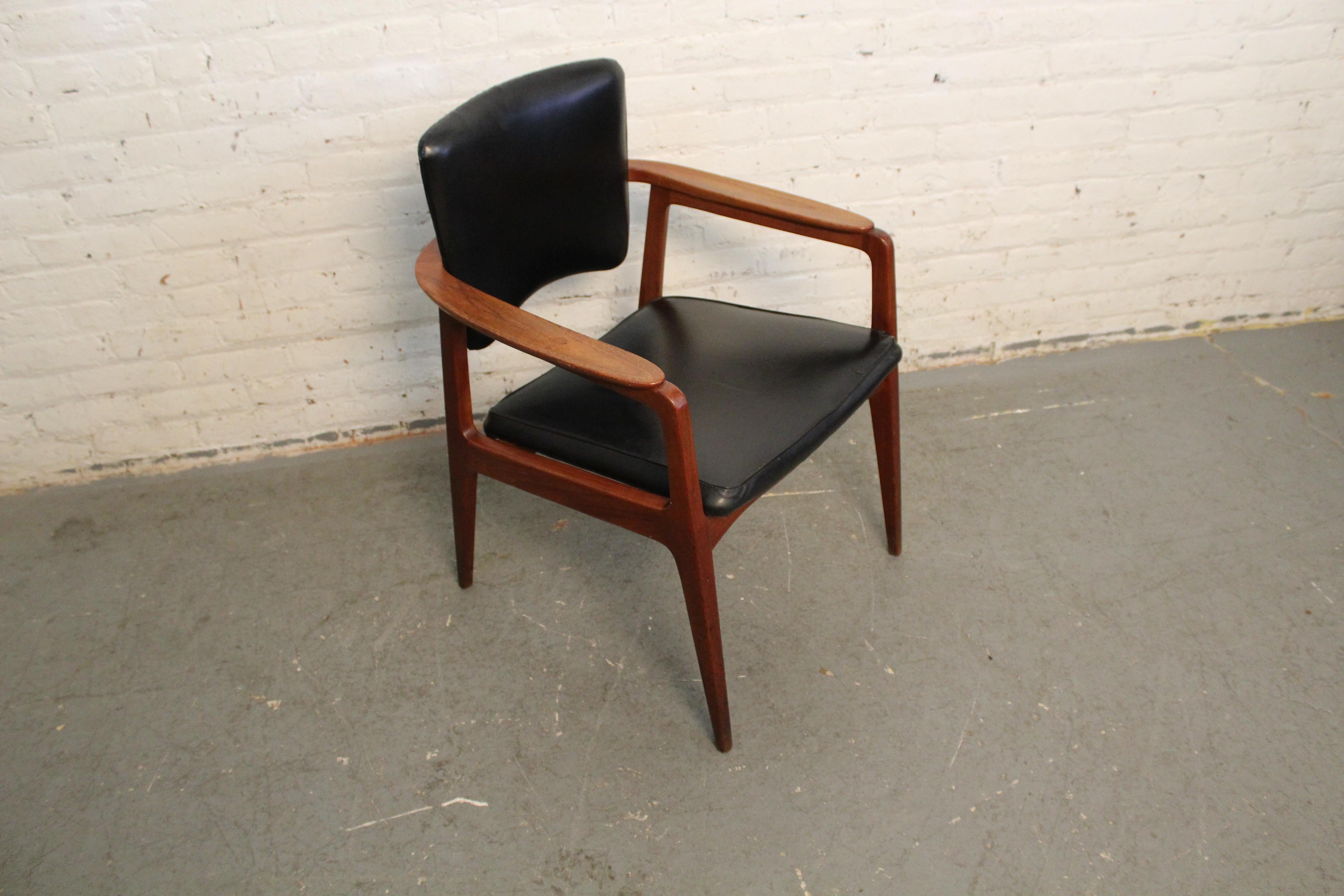 Reclining Captain's Chair by Sigvard Bernadotte for France & Son For Sale 6