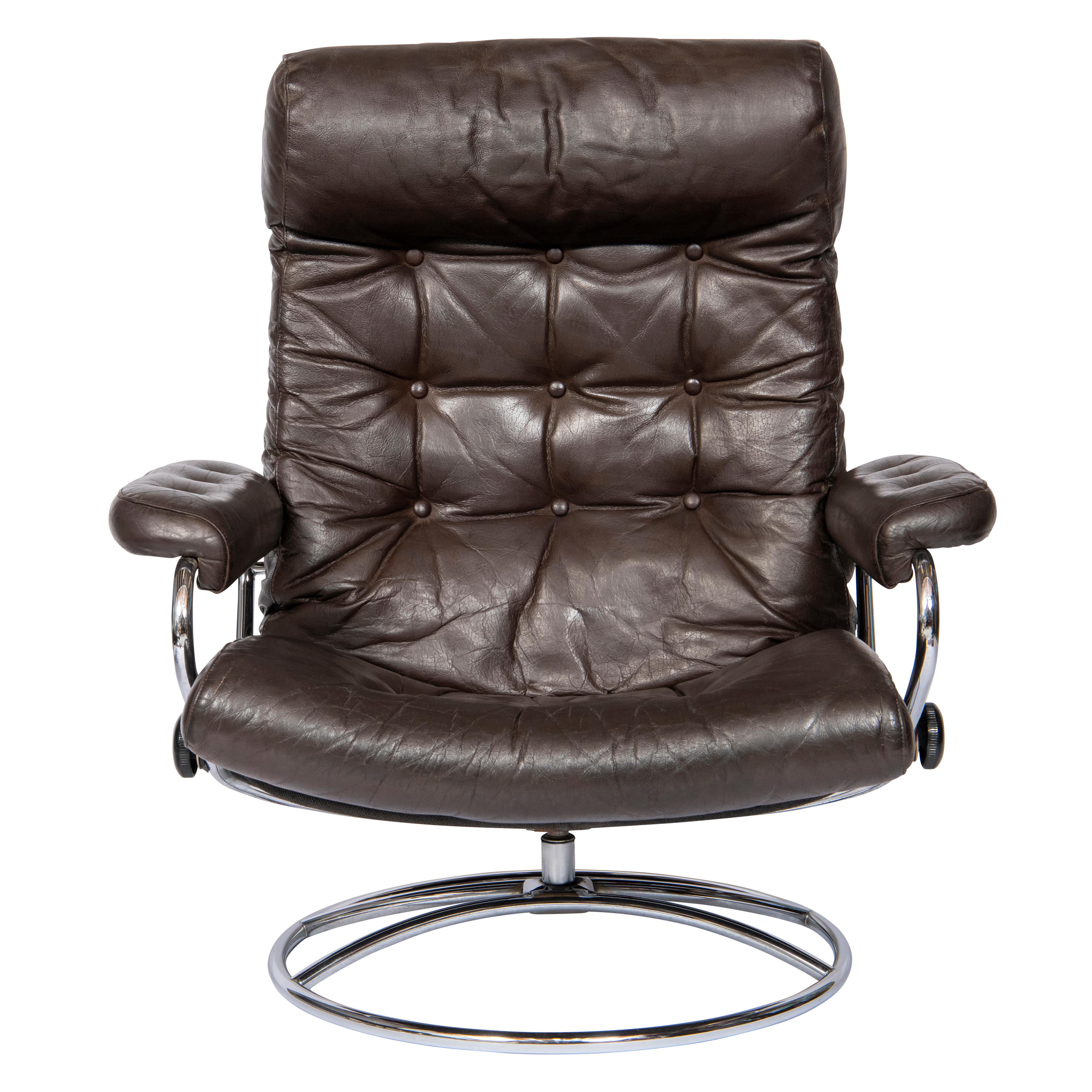 Norvégien Chaise inclinable et tabouret de pied, Norvège vers 1970 en vente