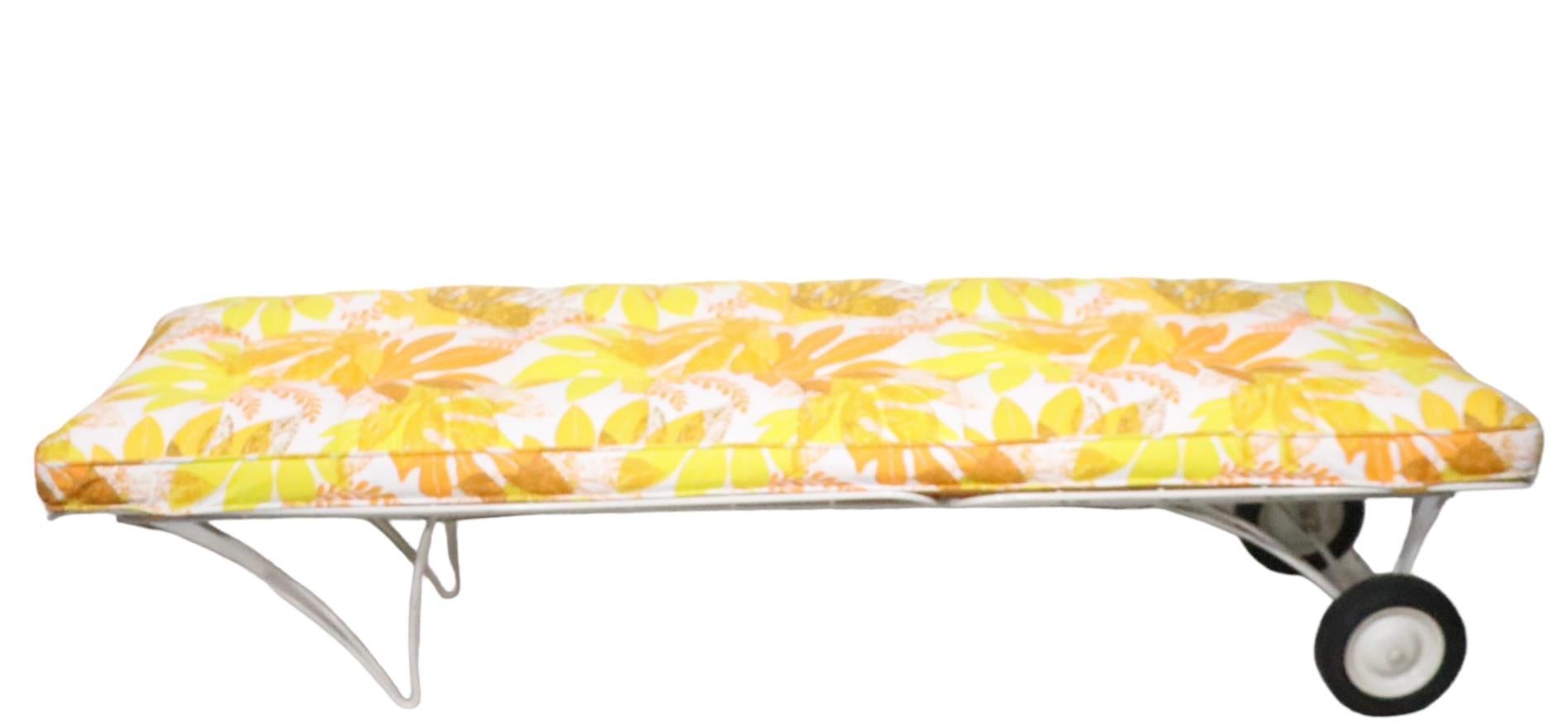 Reclining Daybed Poolside Garden Patio Chaise Lounge by Homecrest C 1950/1960s 2