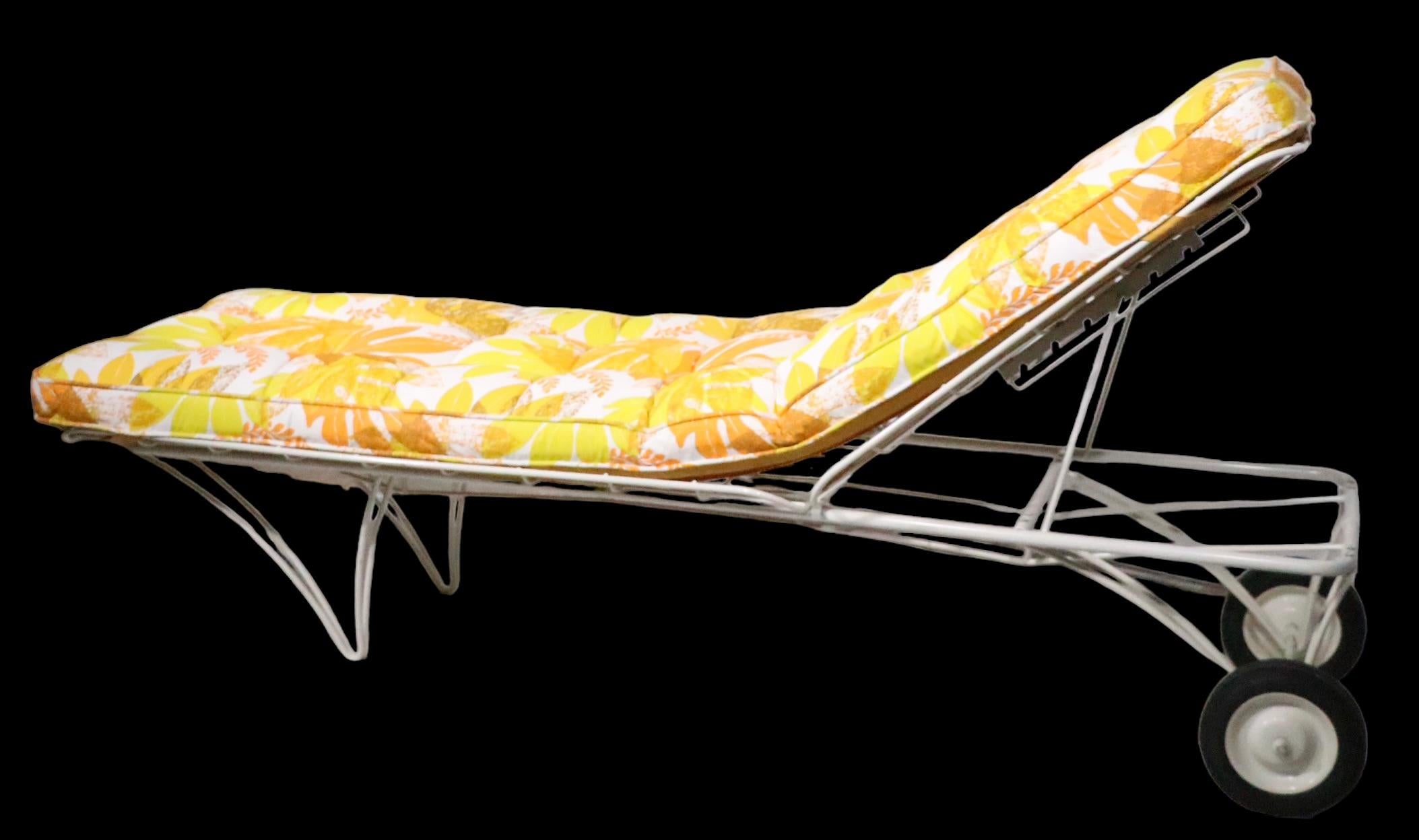 Reclining Daybed Poolside Garden Patio Chaise Lounge by Homecrest C 1950/1960s 3