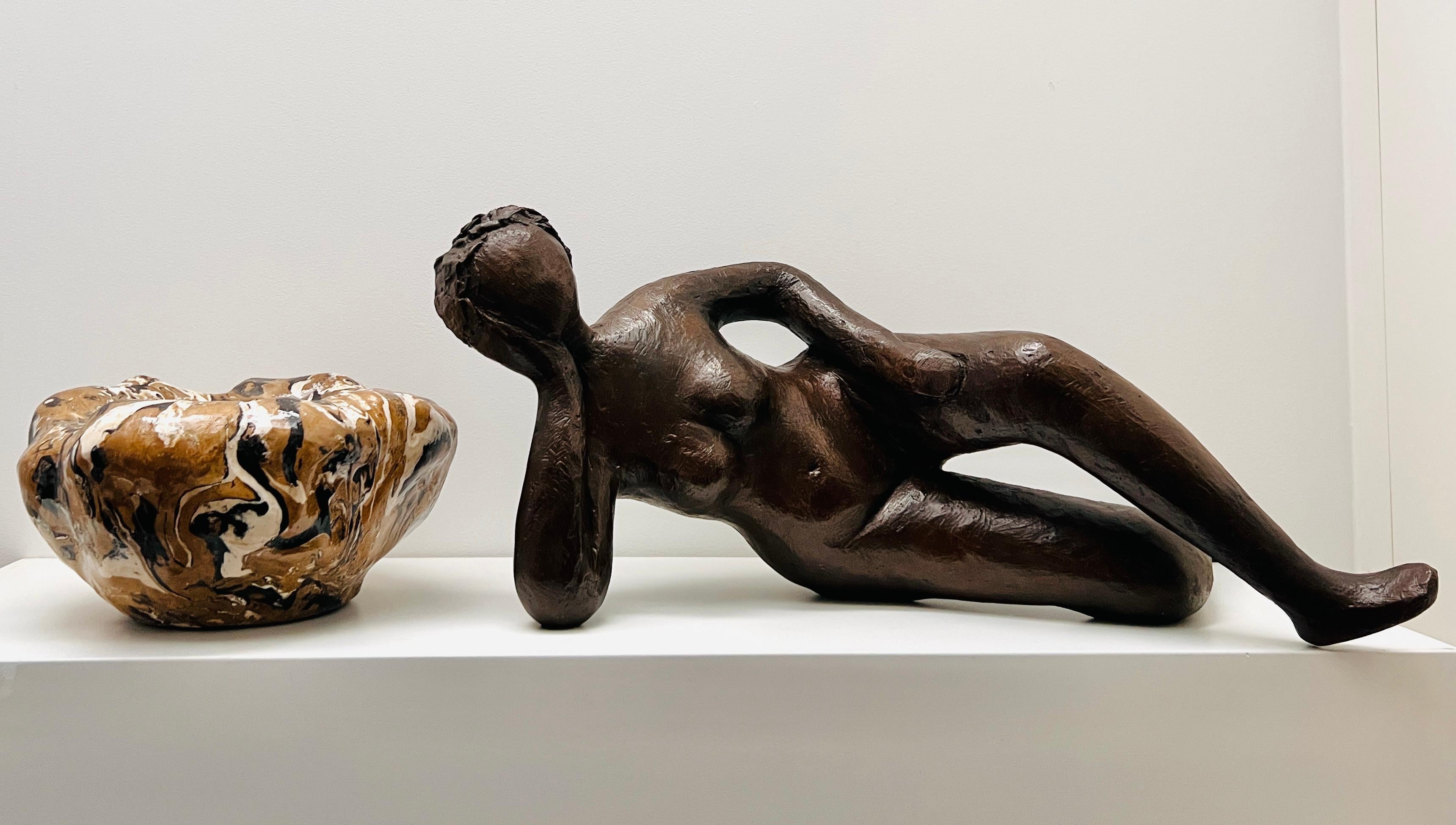 Reclining figure sculpture In New Condition For Sale In London, GB