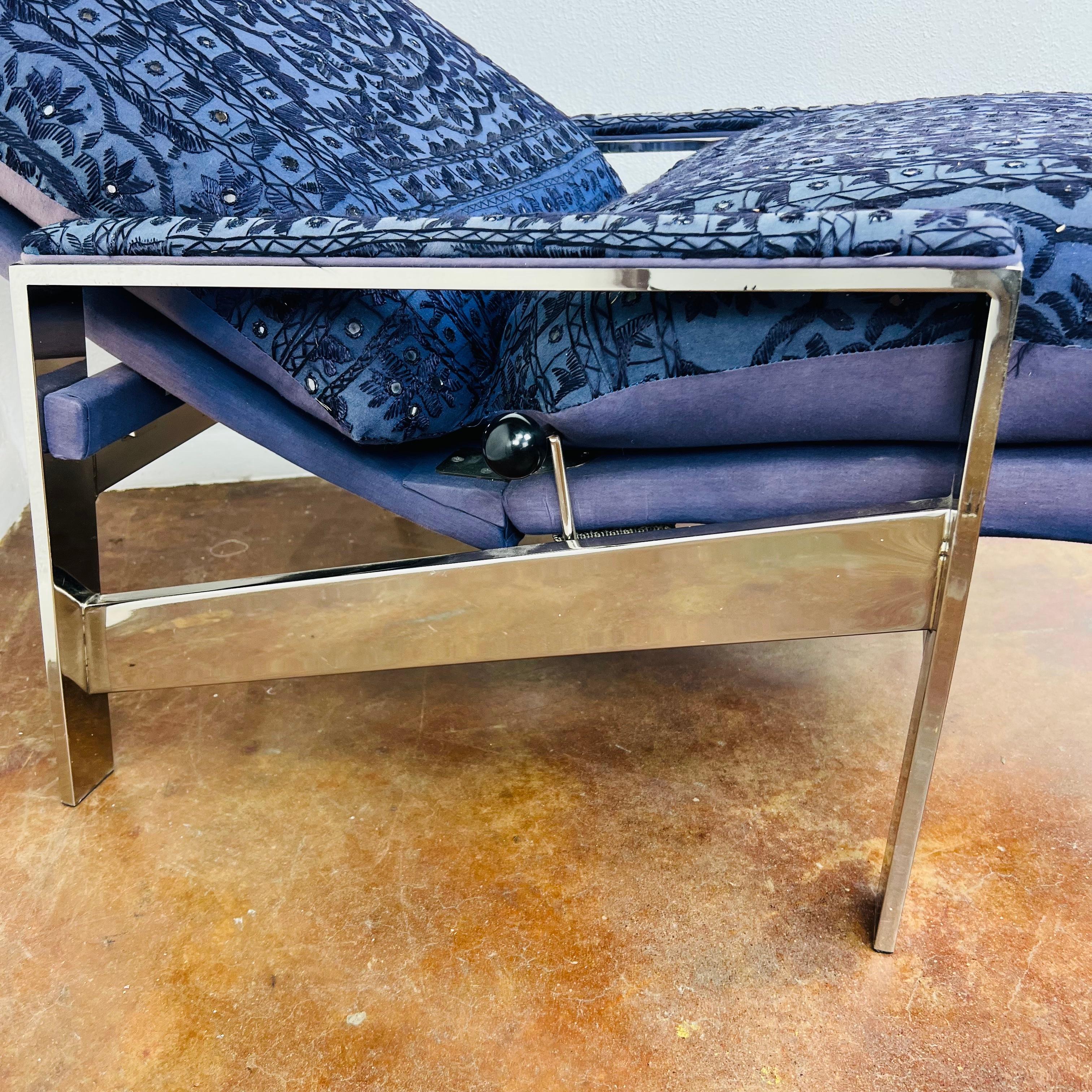 Reclining Lounge Chair and Ottoman in the Style of Milo Baughman For Sale 3
