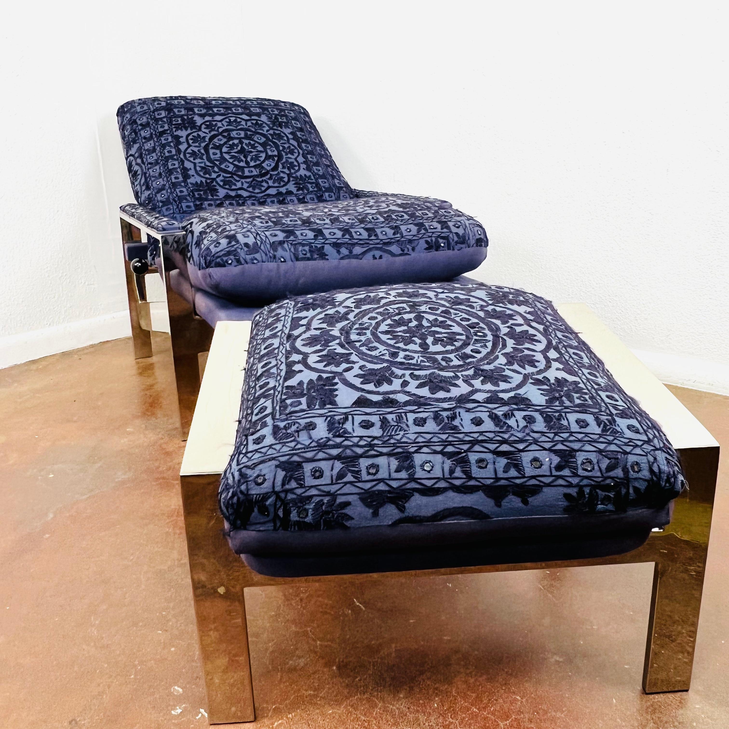 Reclining Lounge Chair and Ottoman in the Style of Milo Baughman For Sale 1