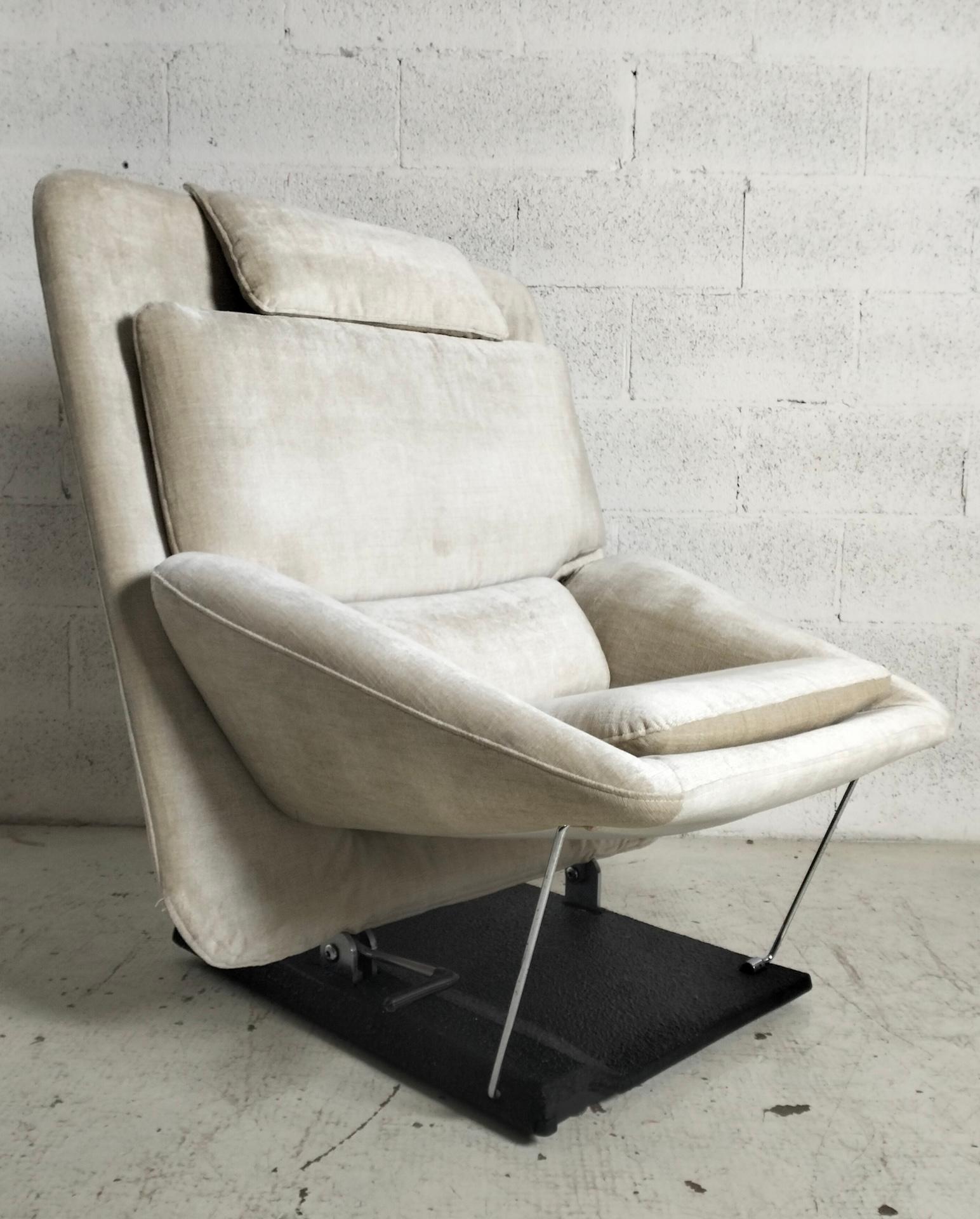 Reclining lounge chair by Vittorio Introini for Saporiti 70s Italiano en venta