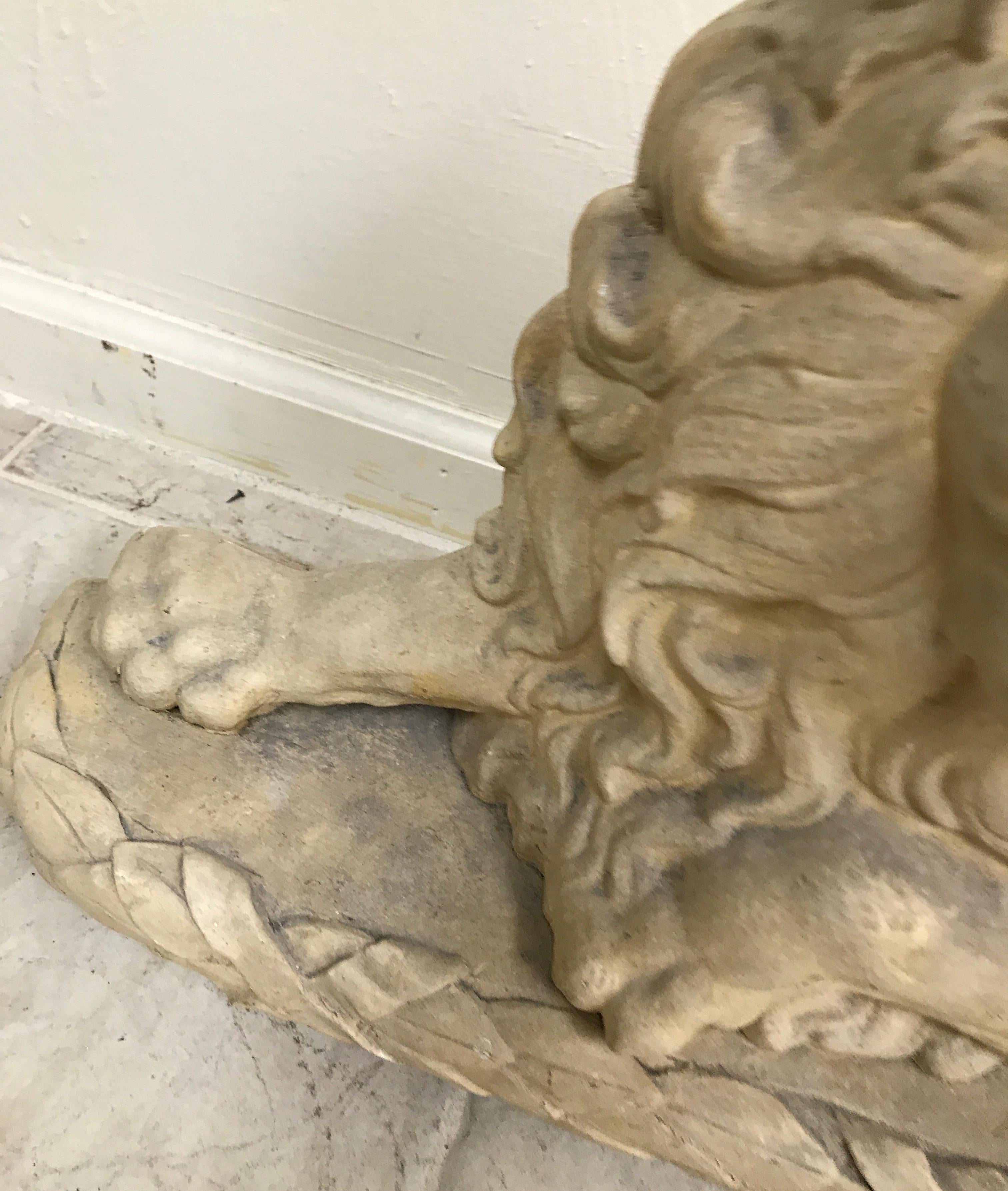 reclining lion statue