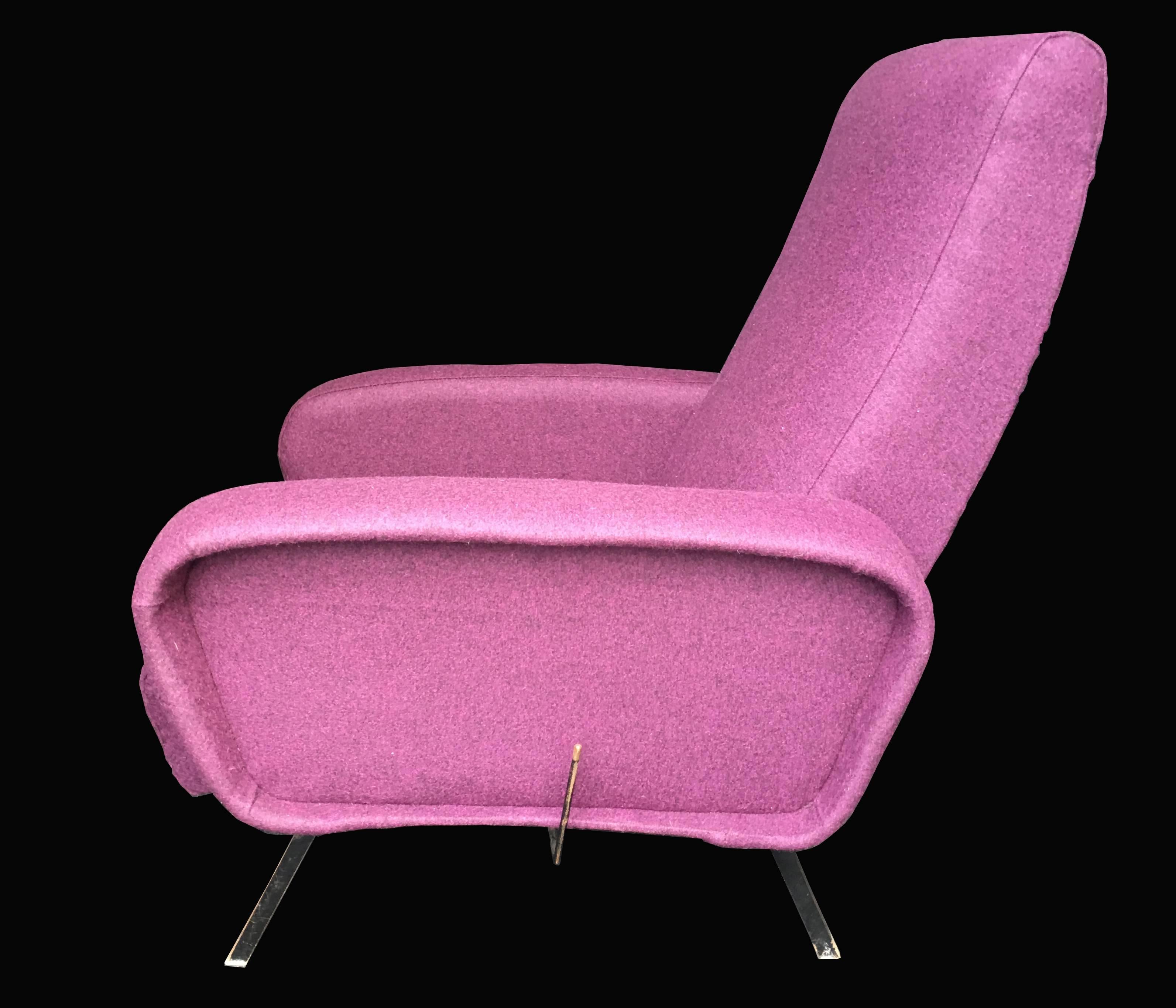 20th Century Reclining Purple Wool Fabric Lounge Chair in the Manner of Marco Zanuso