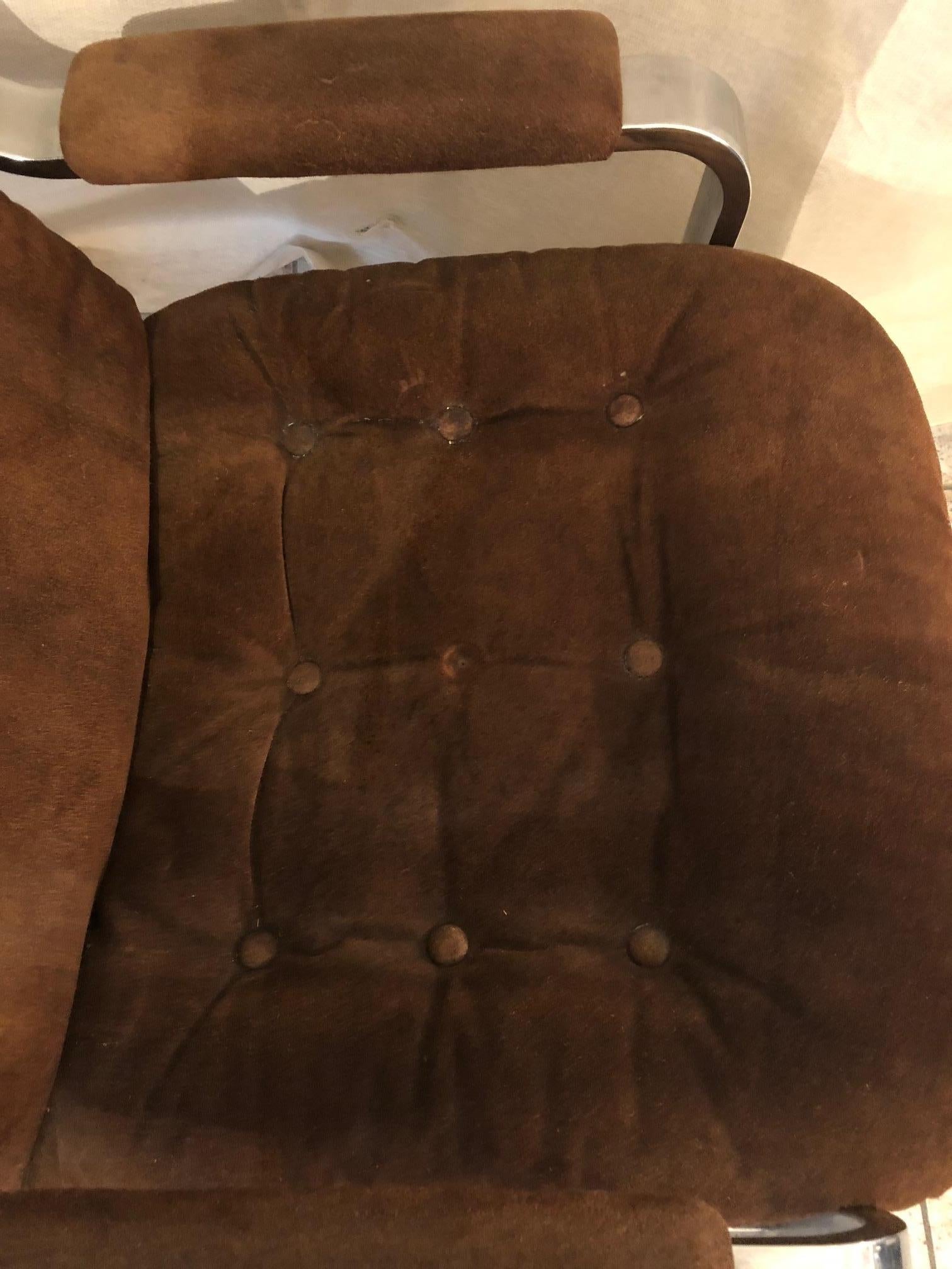20th Century Reclining Suede Armchair with its Matching Ottoman
