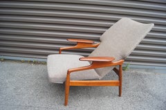 Reclining Teak Lounge Chair by John Boné