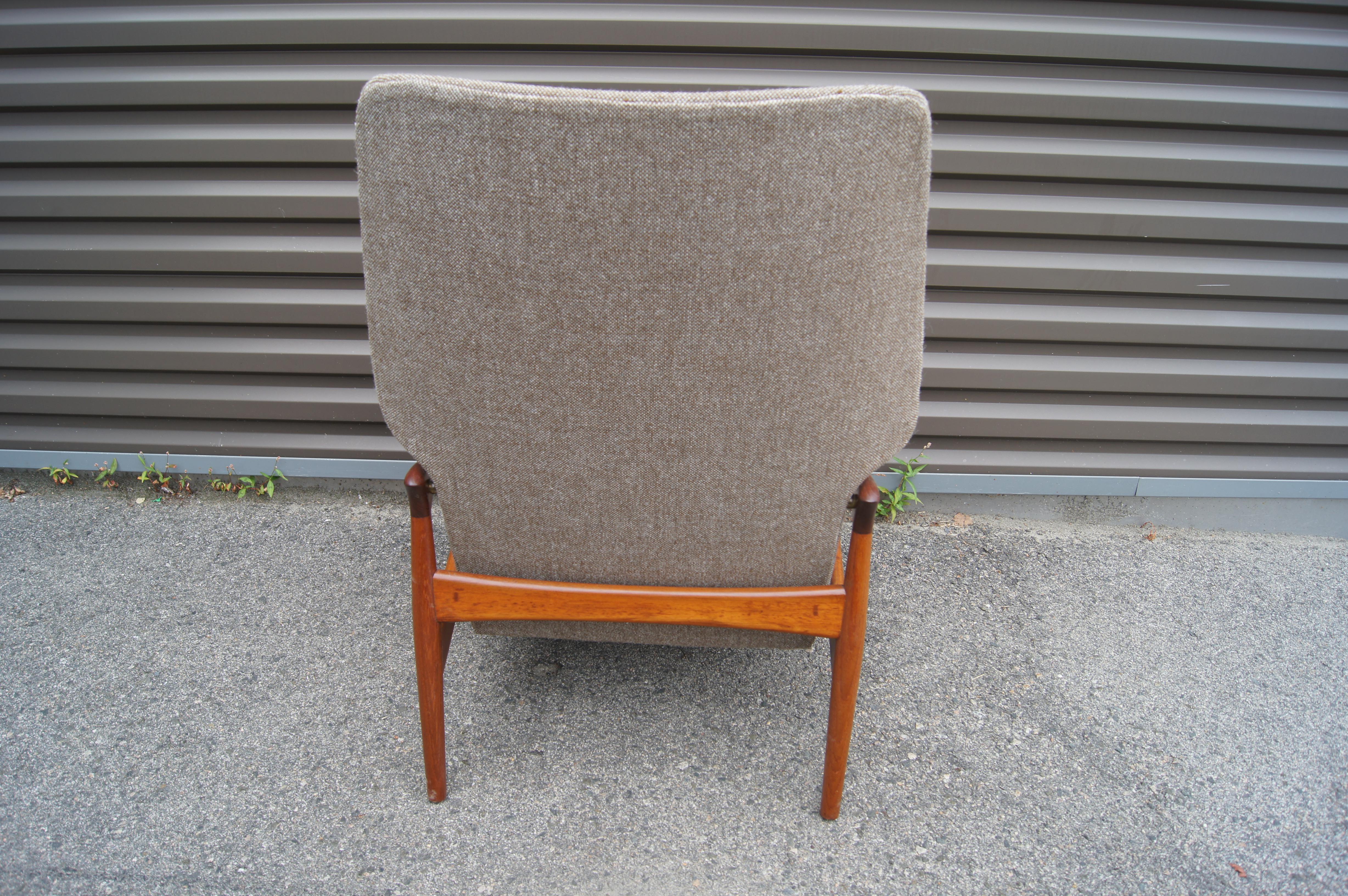 Mid-20th Century Reclining Teak Lounge Chair by John Boné