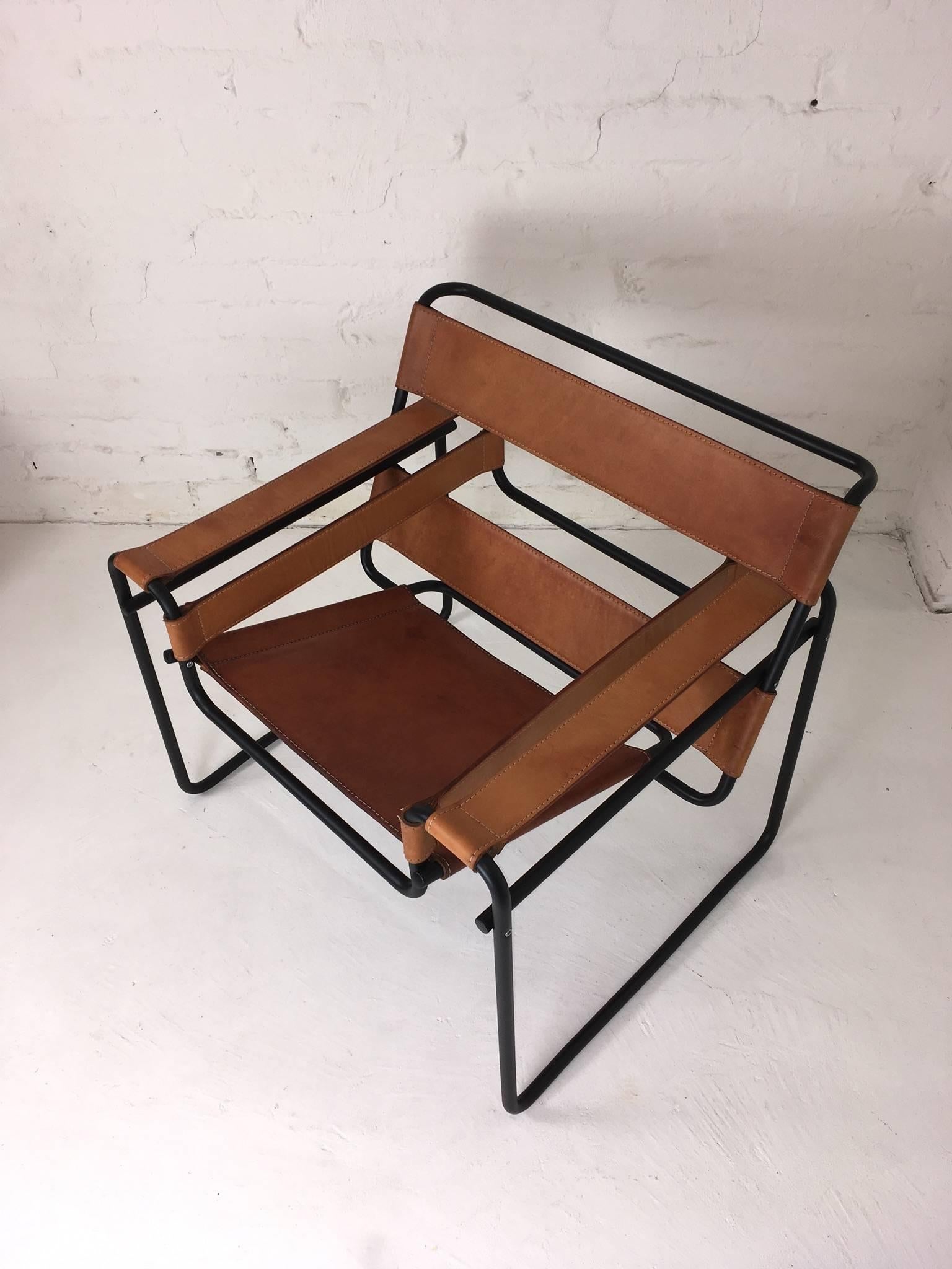 Late 20th Century Reconditioned Marcel Breuer Wassily Chair with Black Frame