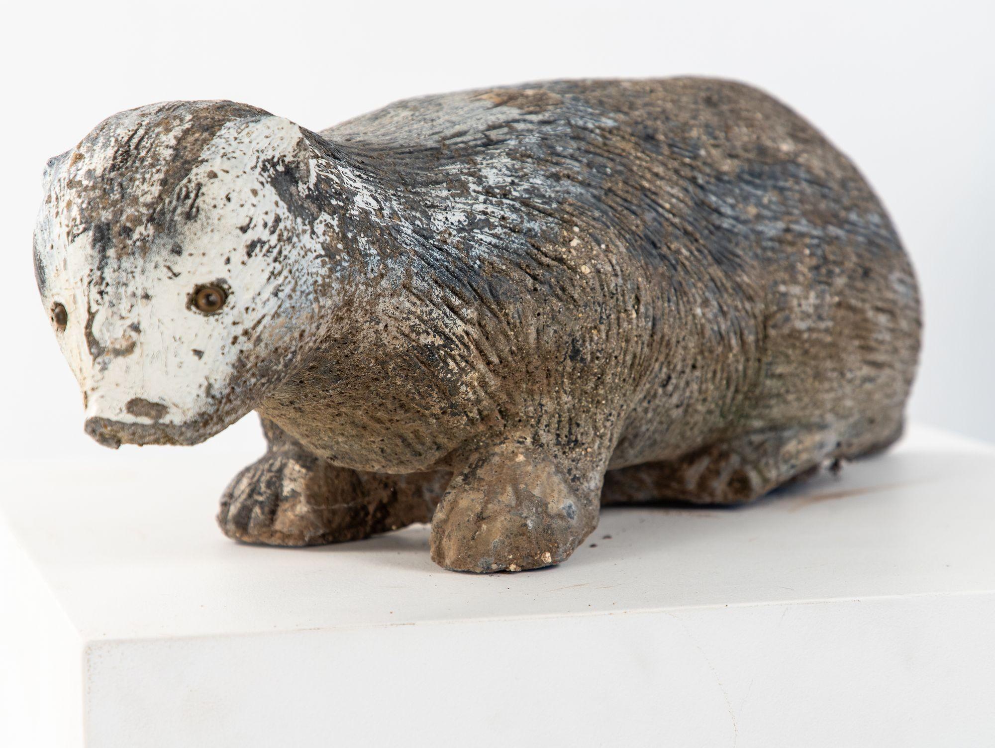 Reconstituted Stone Badger Garden Ornament, England 1960s en venta 5