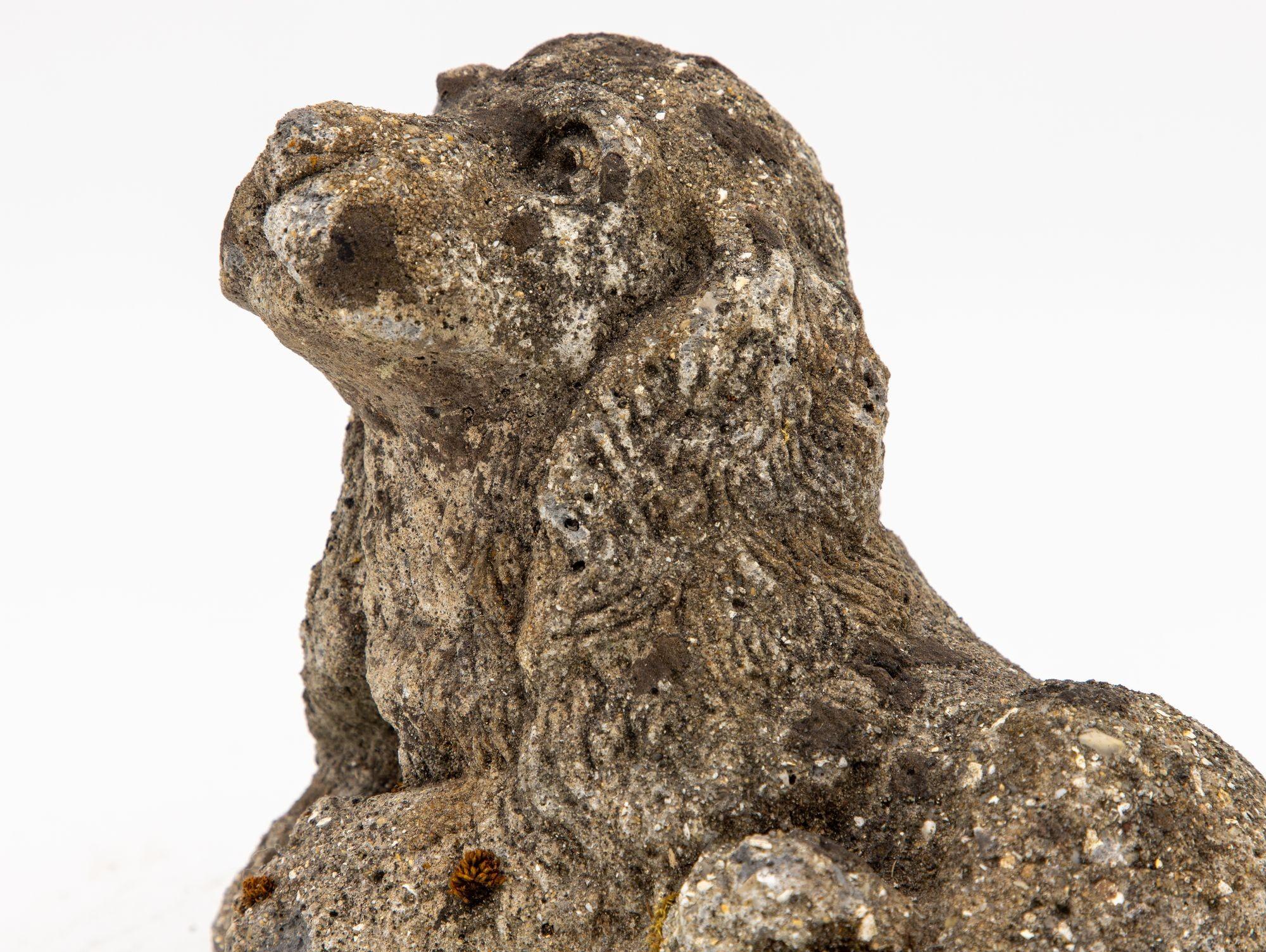 reconstituted Stone Dog Spaniel-Gartenschmuck, 20. Jahrhundert im Angebot 2