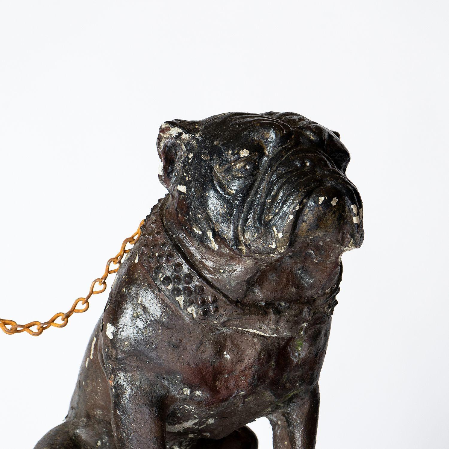 englische bulldogge statue
