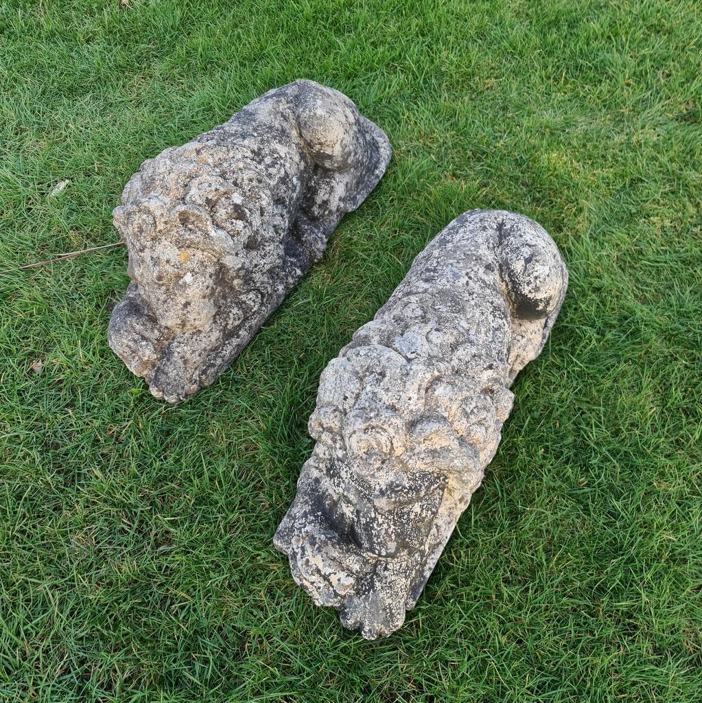 Reconstituted Stone Lions In Good Condition In Leamington Spa, Warwickshire