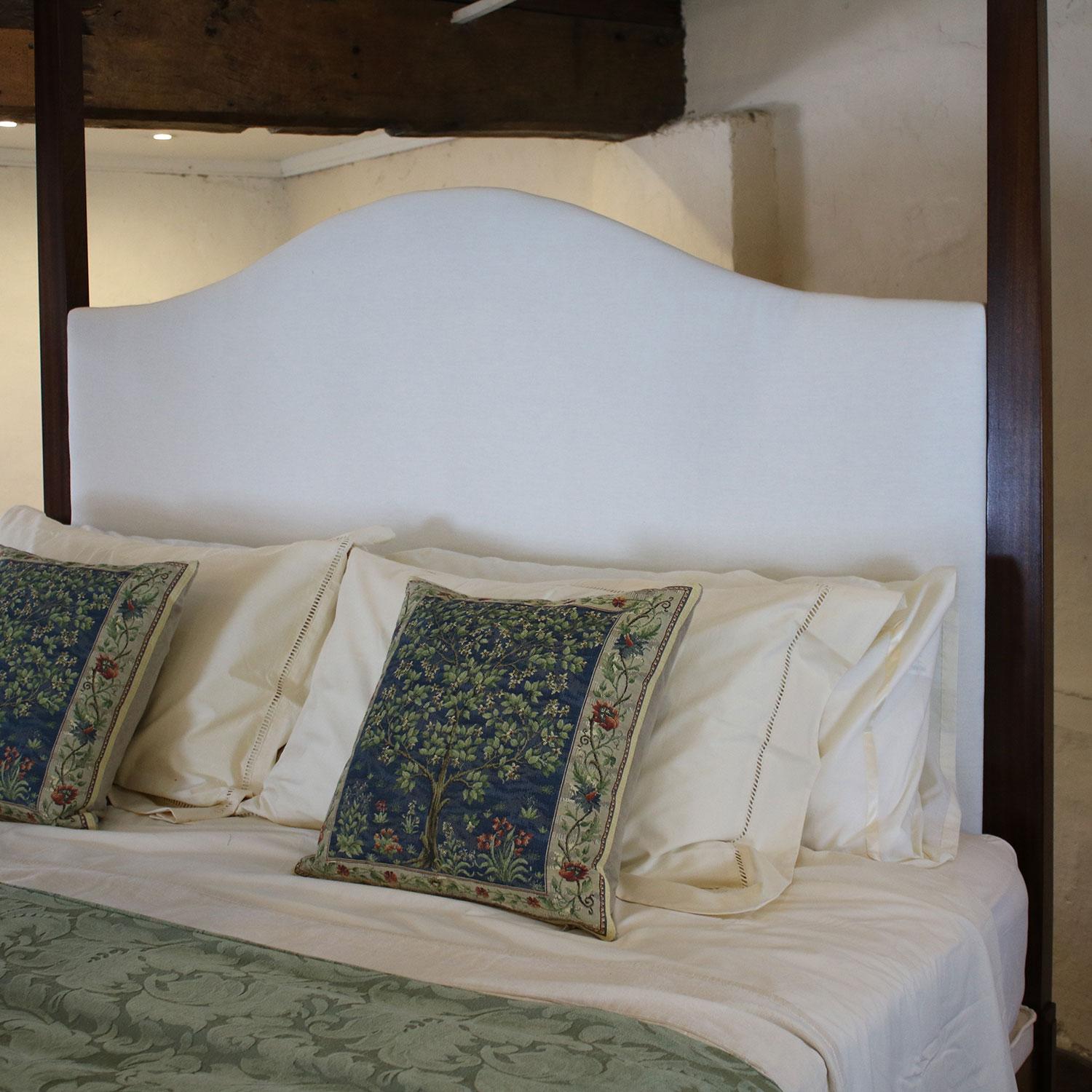 Reconstructed Wooden Four-Poster Bed, W4P7 4