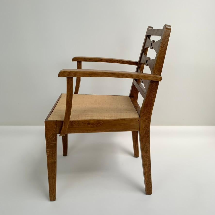 Milieu du XXe siècle Fauteuil en Oak Oak, circa 1950, France. en vente