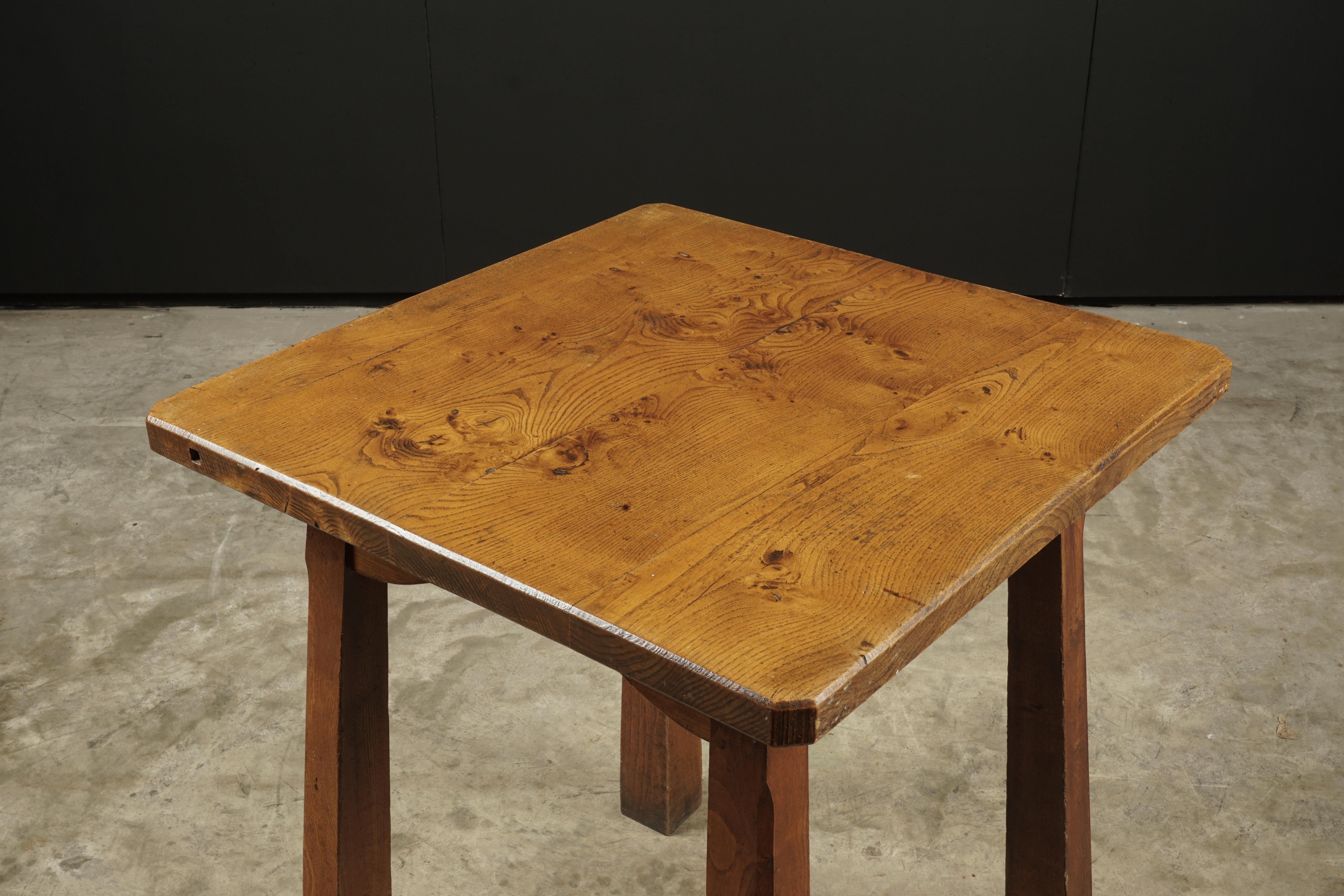 Vintage Pine Reconstruction Table from France, circa 1950 In Good Condition In Nashville, TN