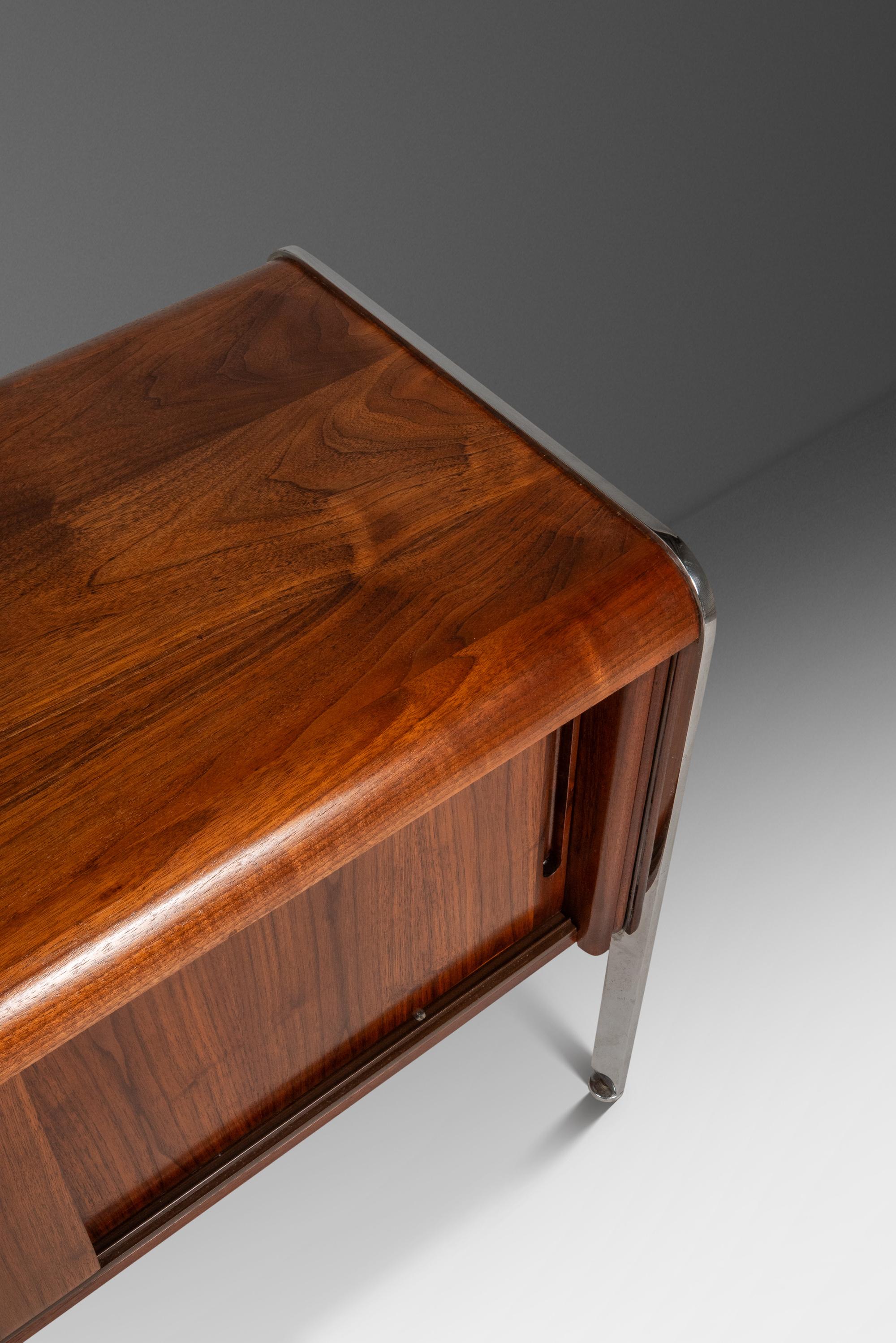 Record Cabinet in Teak w/ Chrome Legs After Ste Marie & Laurent, Canada, c. 1970 For Sale 5
