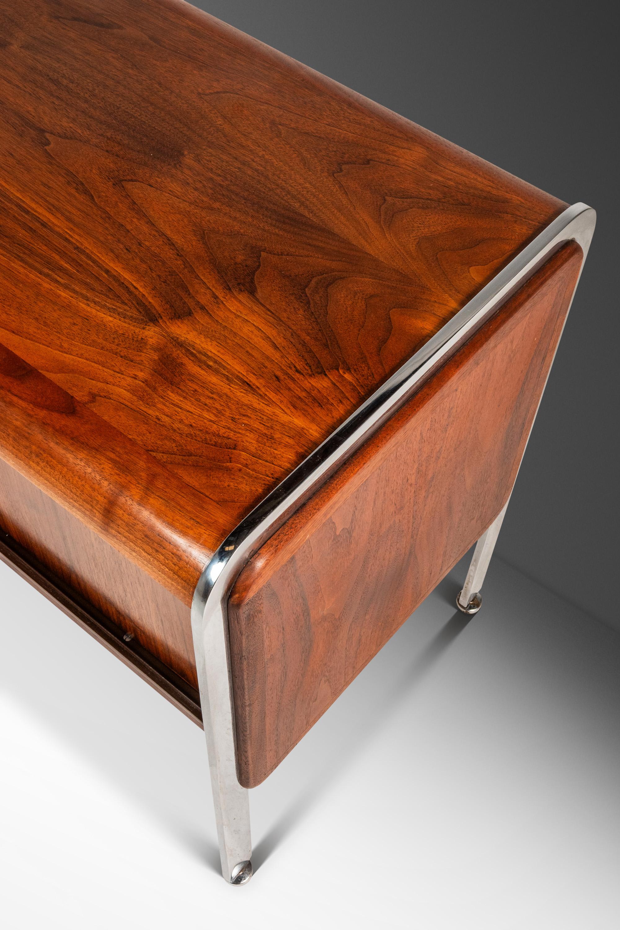 Record Cabinet in Teak w/ Chrome Legs After Ste Marie & Laurent, Canada, c. 1970 For Sale 12