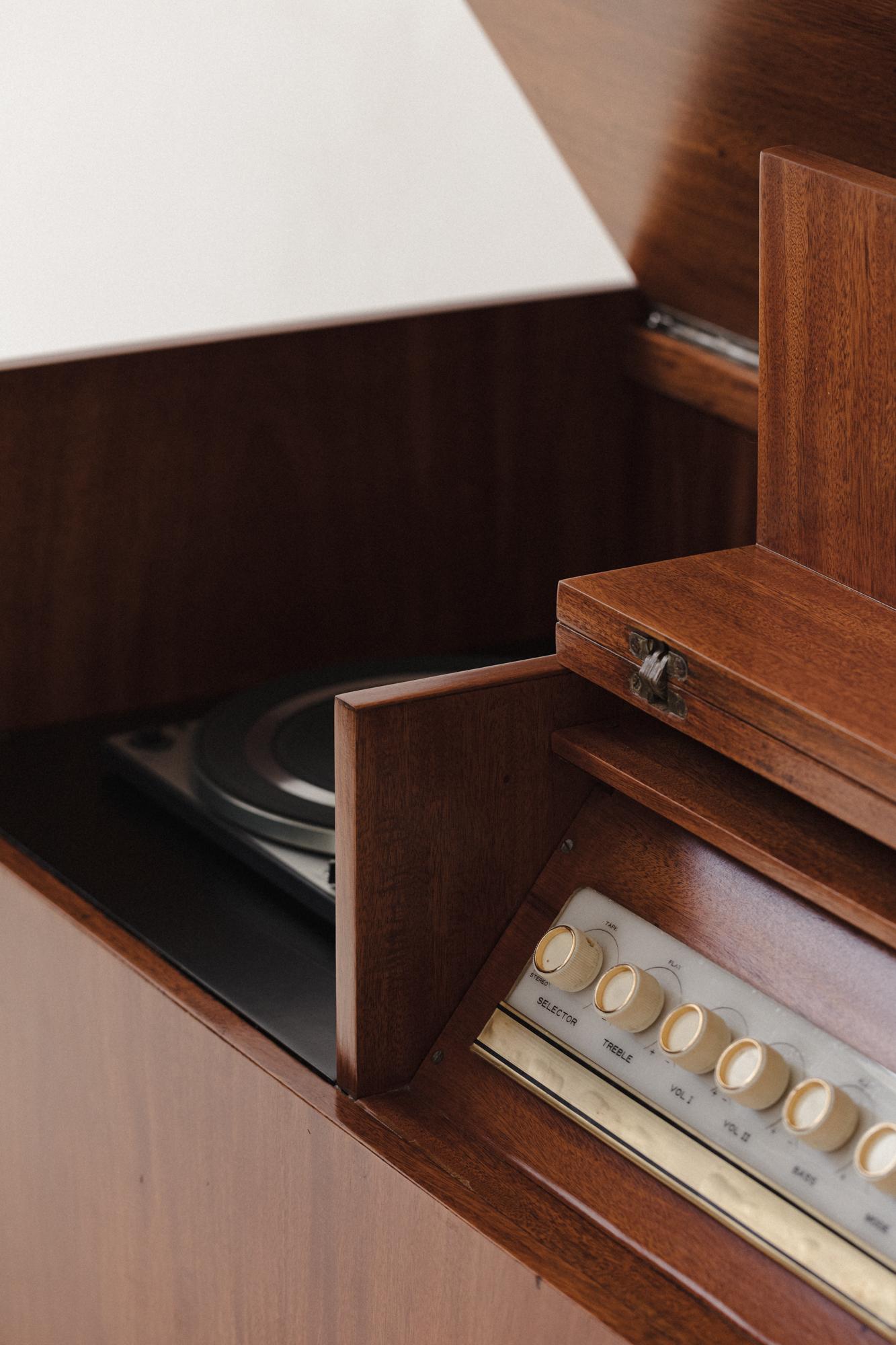Meuble de jeu de disques de Carlo Hauner et Martin Eisler, 1955, milieu du siècle en vente 10