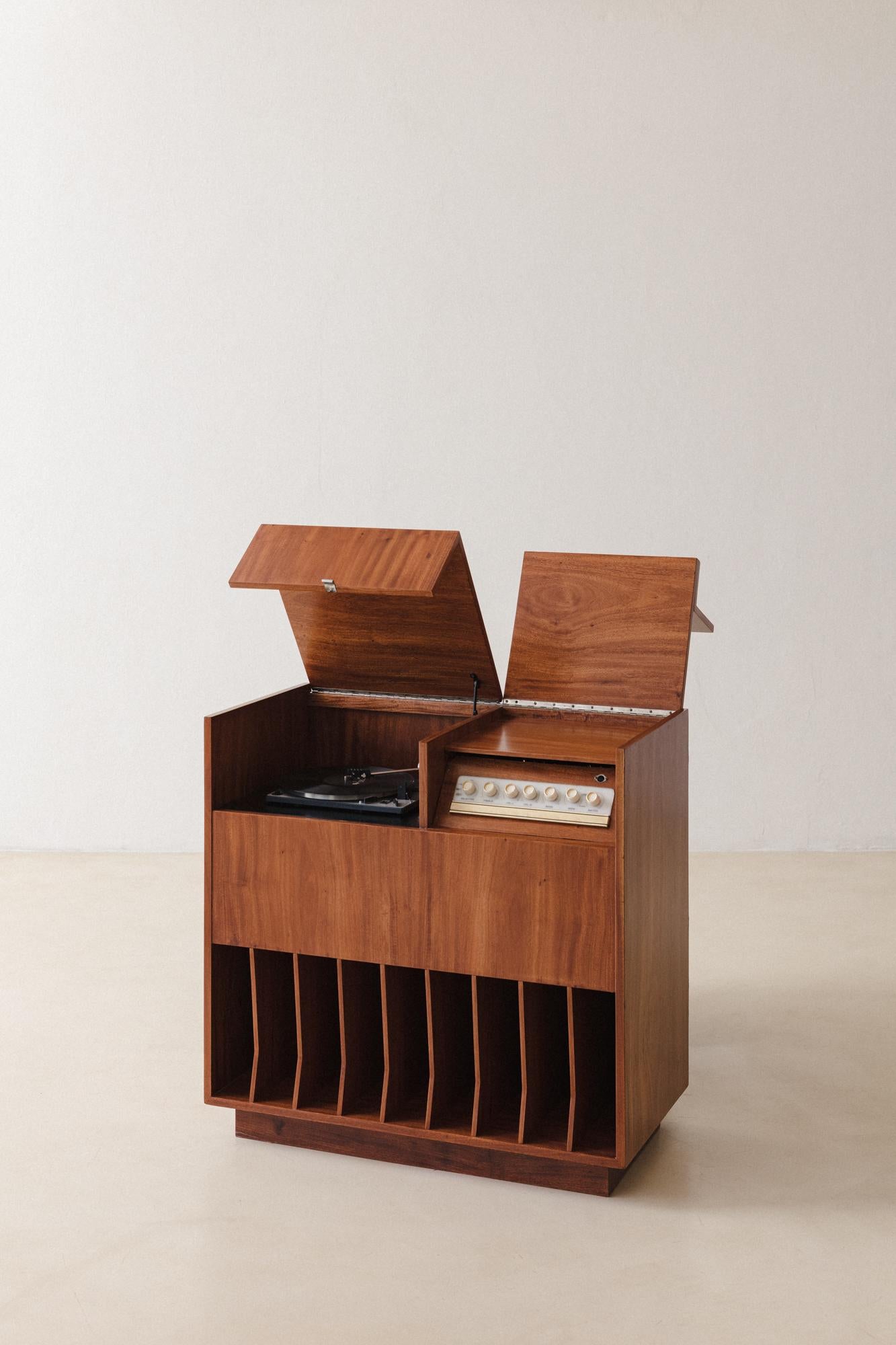 Milieu du XXe siècle Meuble de jeu de disques de Carlo Hauner et Martin Eisler, 1955, milieu du siècle en vente