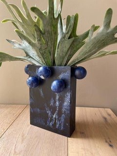 Rectangle Bubble Vase in Navy Blue Resin by Paola Valle