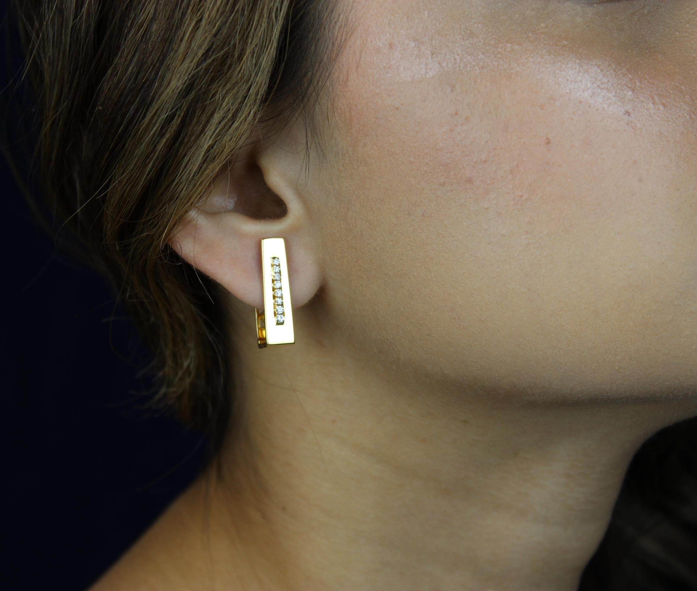 Taglio rotondo Orecchini rettangolari con diamante in oro massiccio 14k (certificati) in vendita
