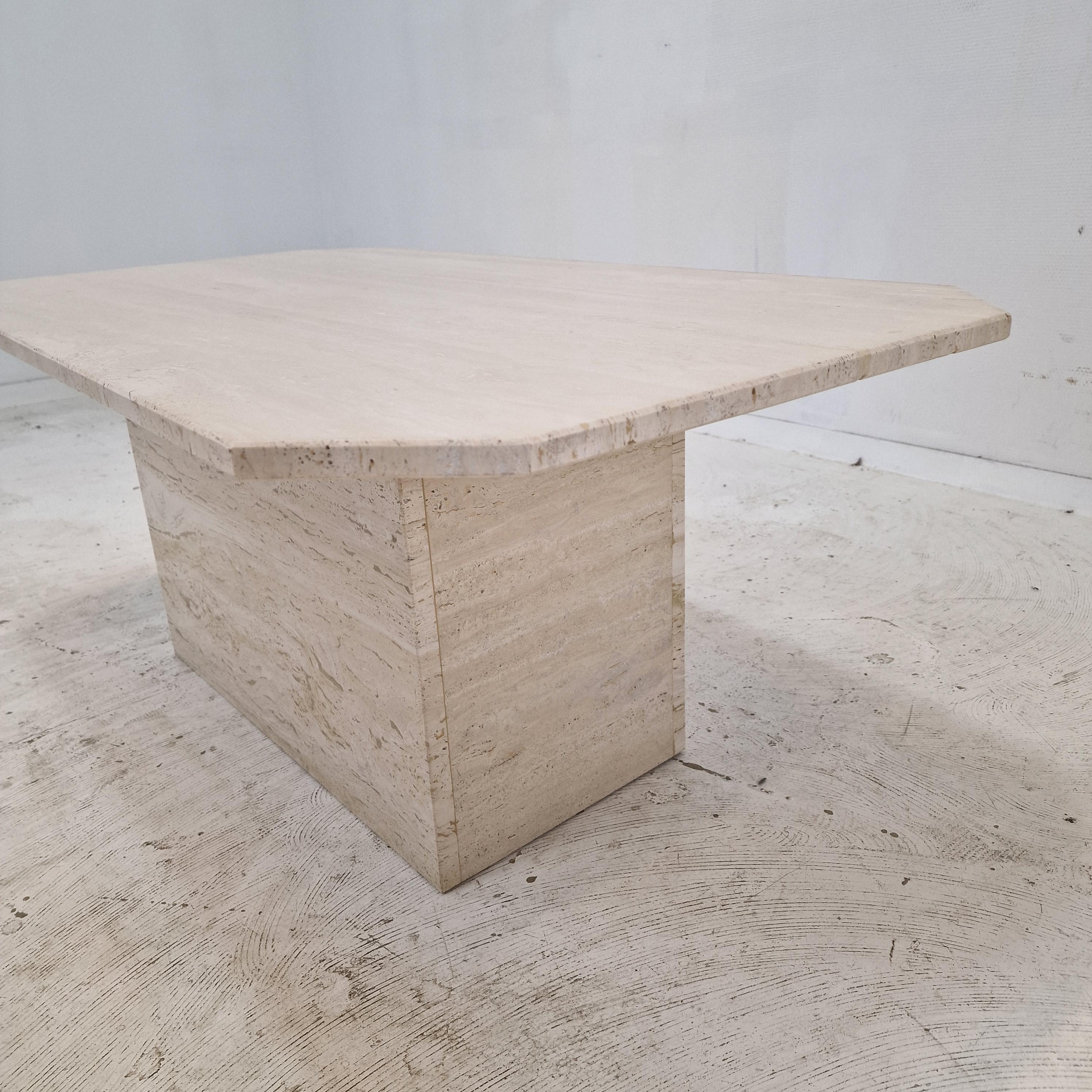 Table basse ou d'appoint rectangulaire en travertin, Italie, années 1980 en vente 4