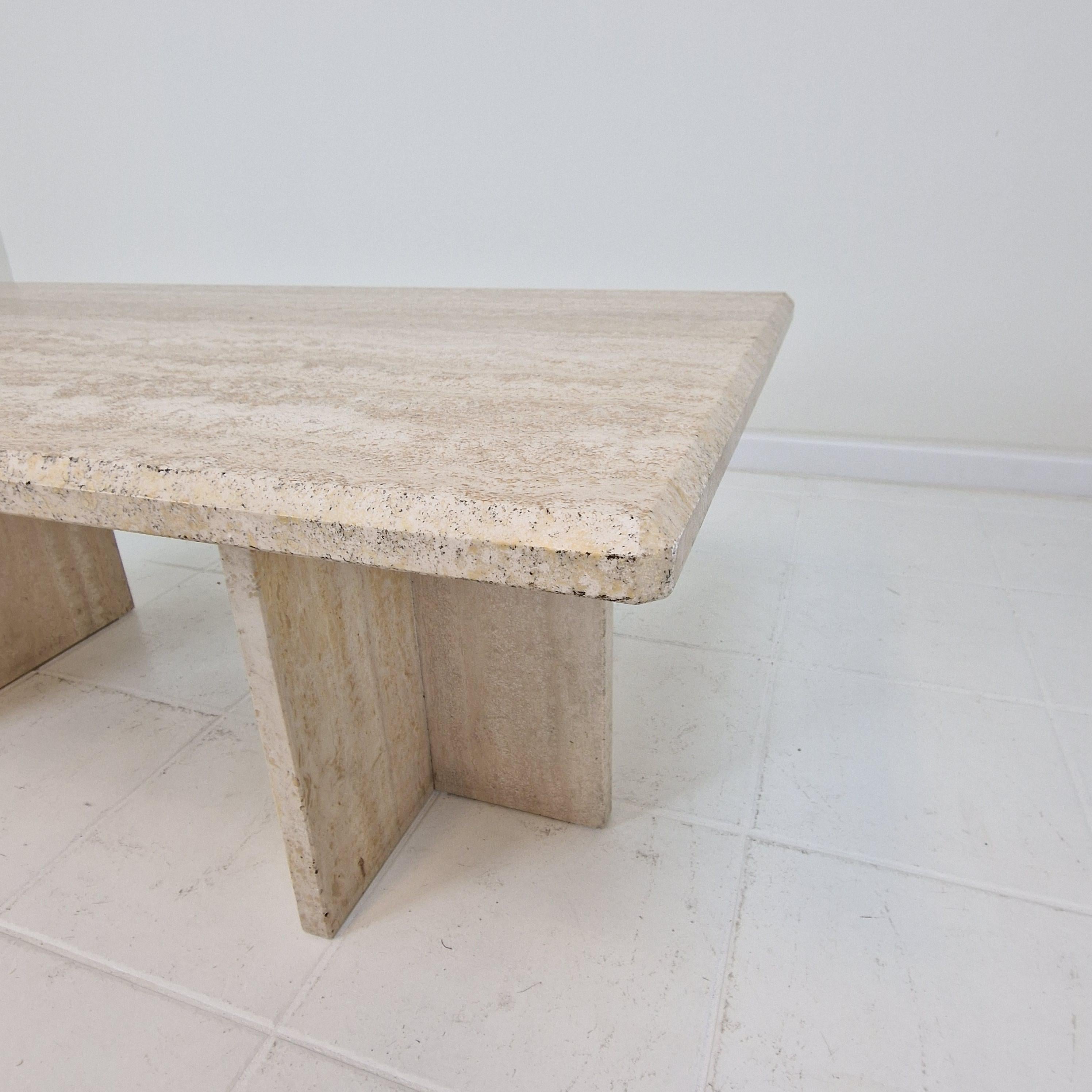 Table basse ou d'appoint rectangulaire en travertin, Italie années 1980 en vente 4