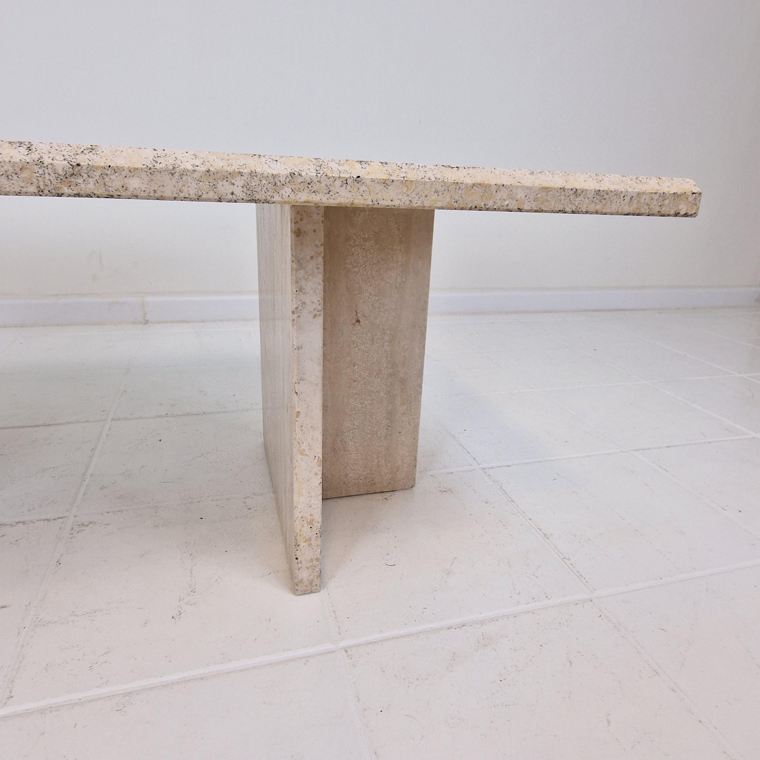 Table basse ou d'appoint rectangulaire en travertin, Italie années 1980 en vente 5