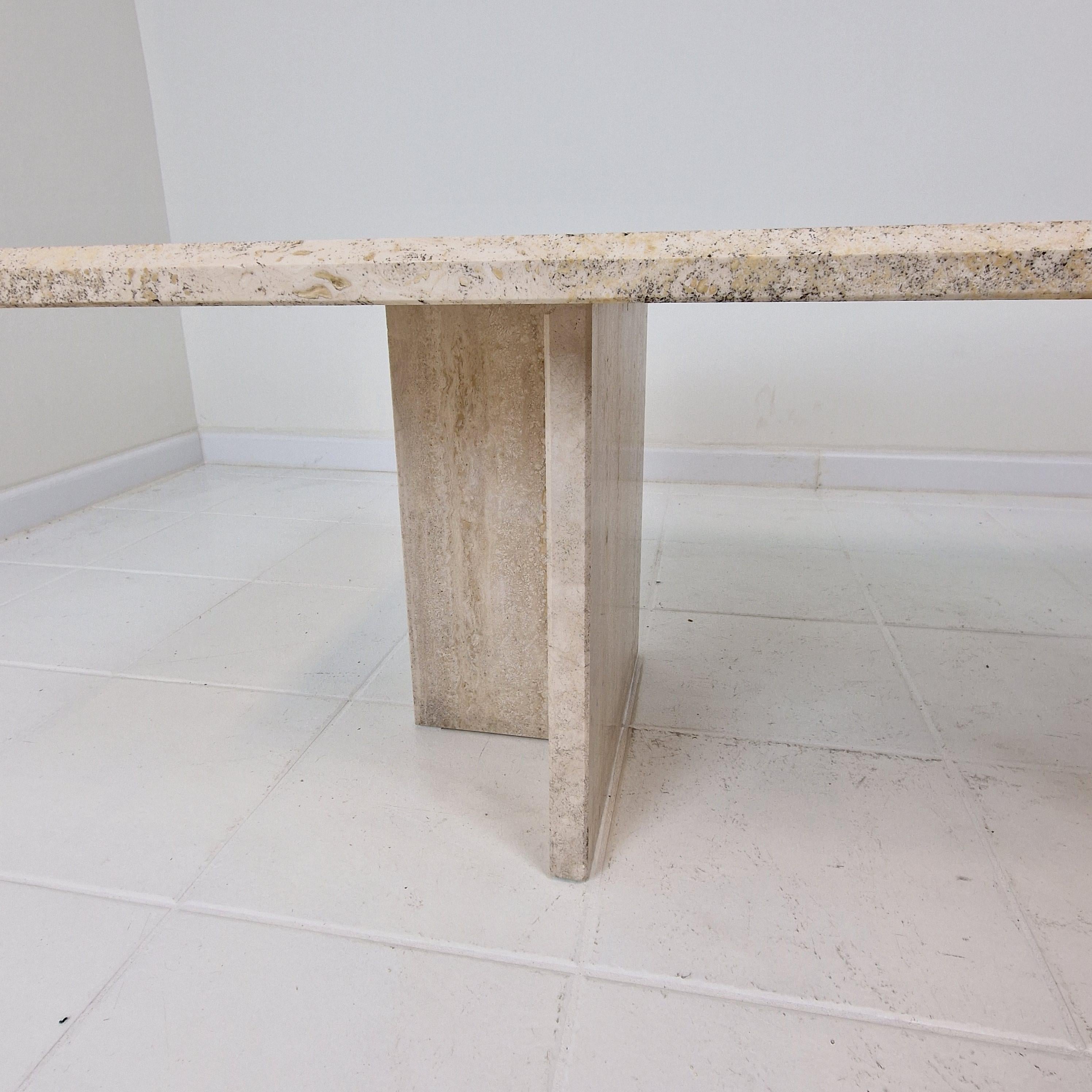 Table basse ou d'appoint rectangulaire en travertin, Italie années 1980 en vente 6