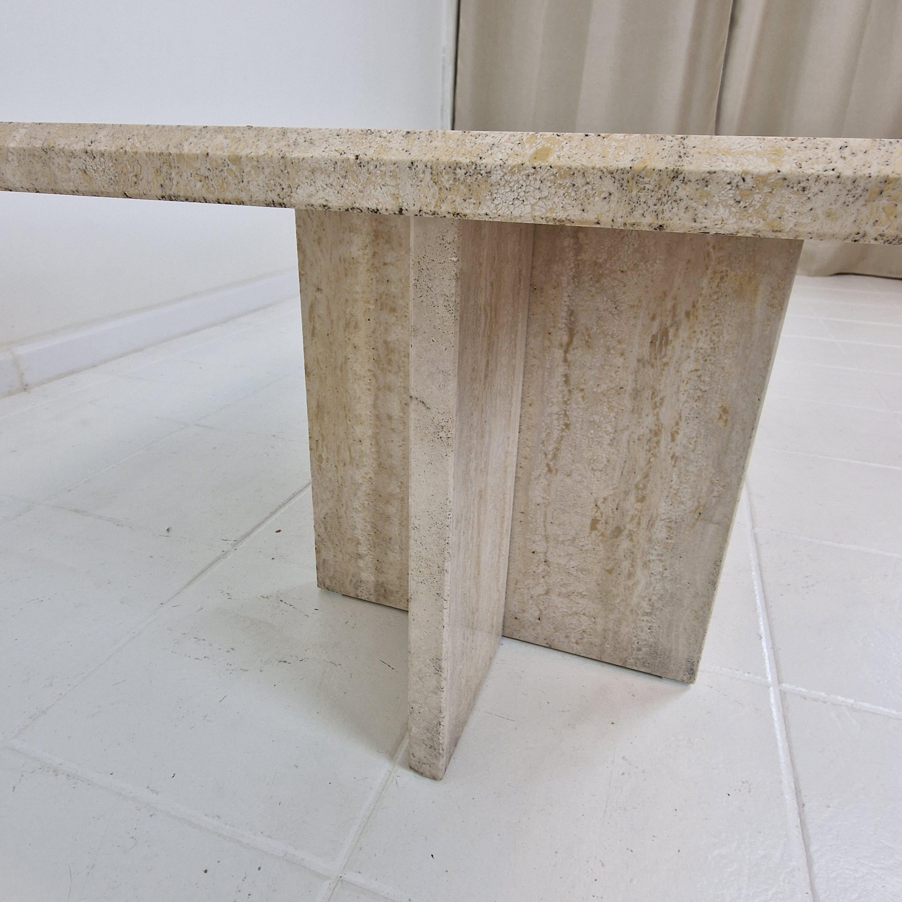 Table basse ou d'appoint rectangulaire en travertin, Italie années 1980 en vente 7