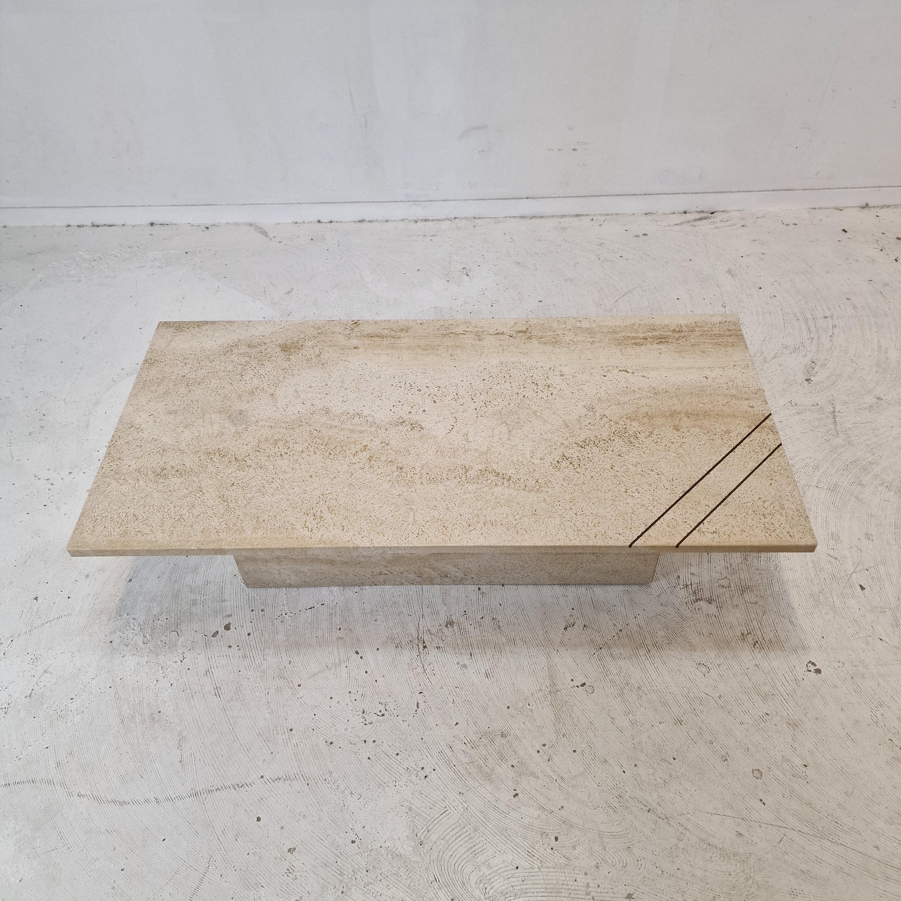 Table basse ou d'appoint rectangulaire en travertin avec laiton, Italie années 1980 en vente 2