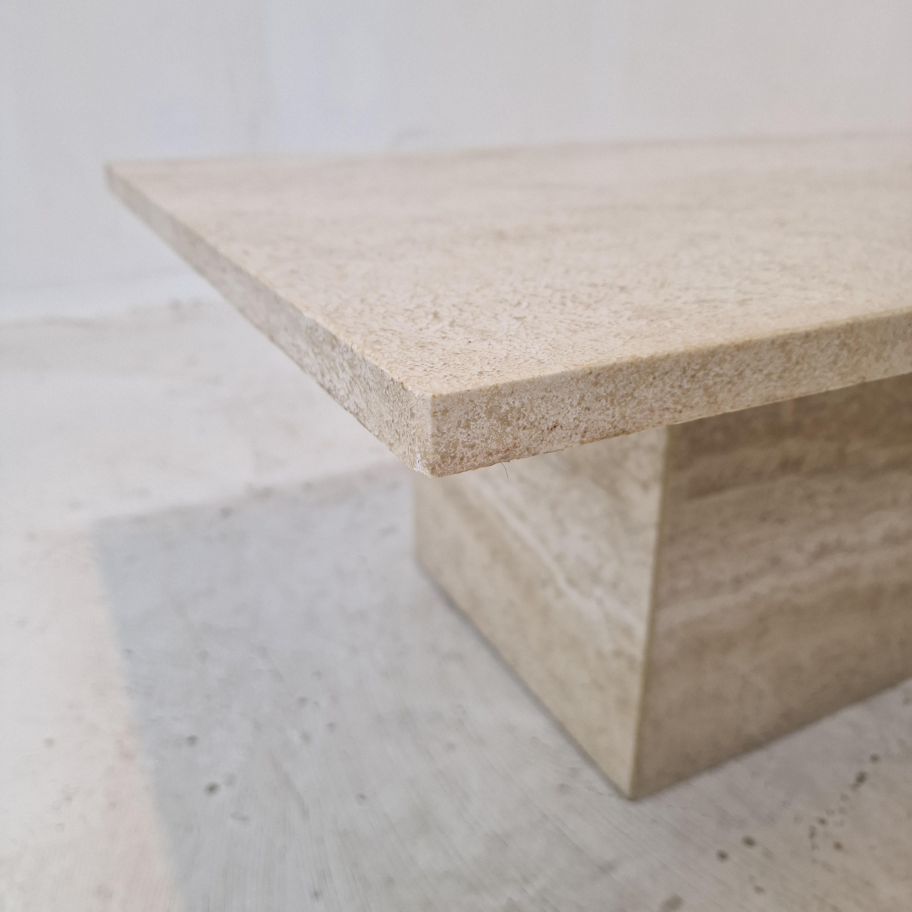 Table basse ou d'appoint rectangulaire en travertin avec laiton, Italie années 1980 en vente 8