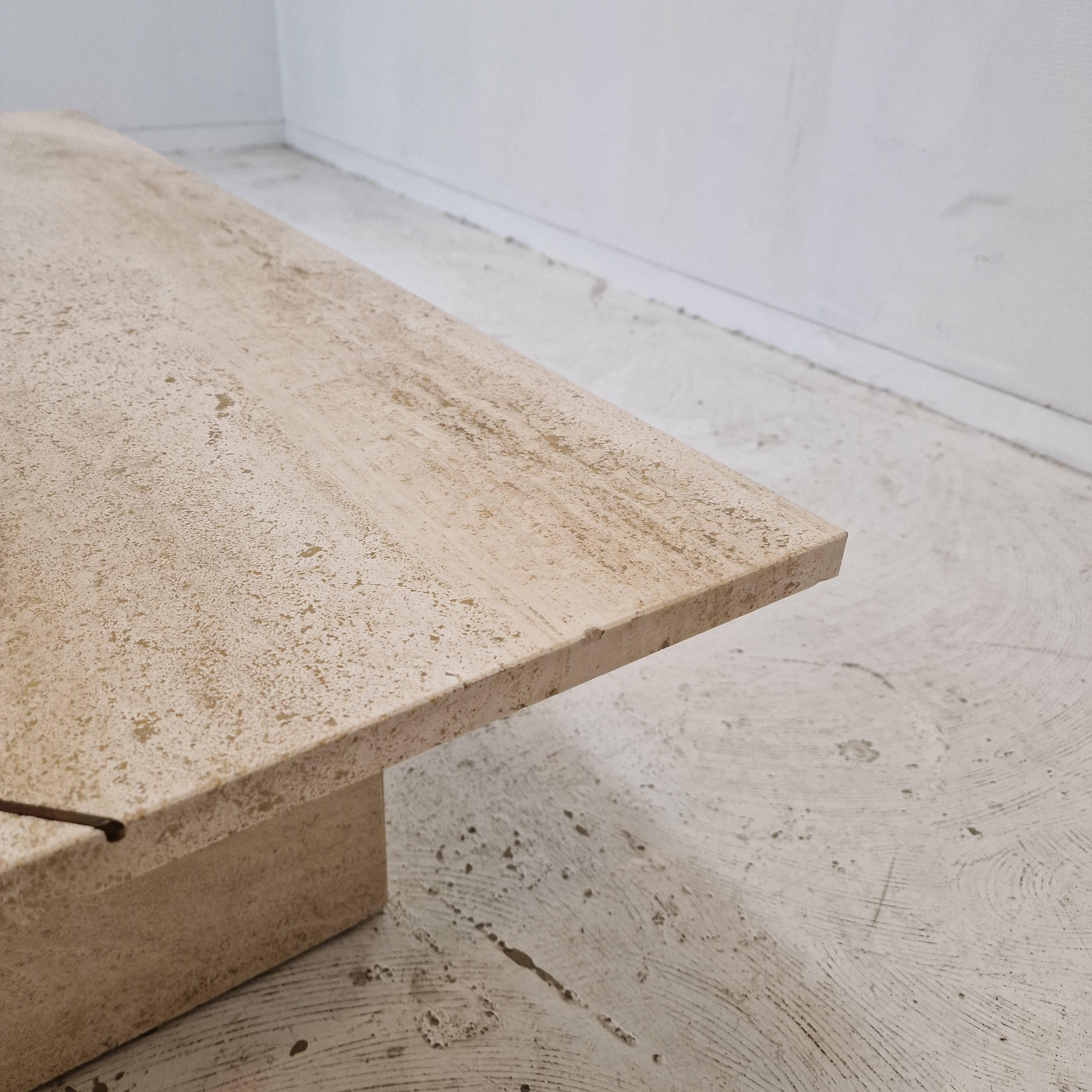 Table basse ou d'appoint rectangulaire en travertin avec laiton, Italie années 1980 en vente 9