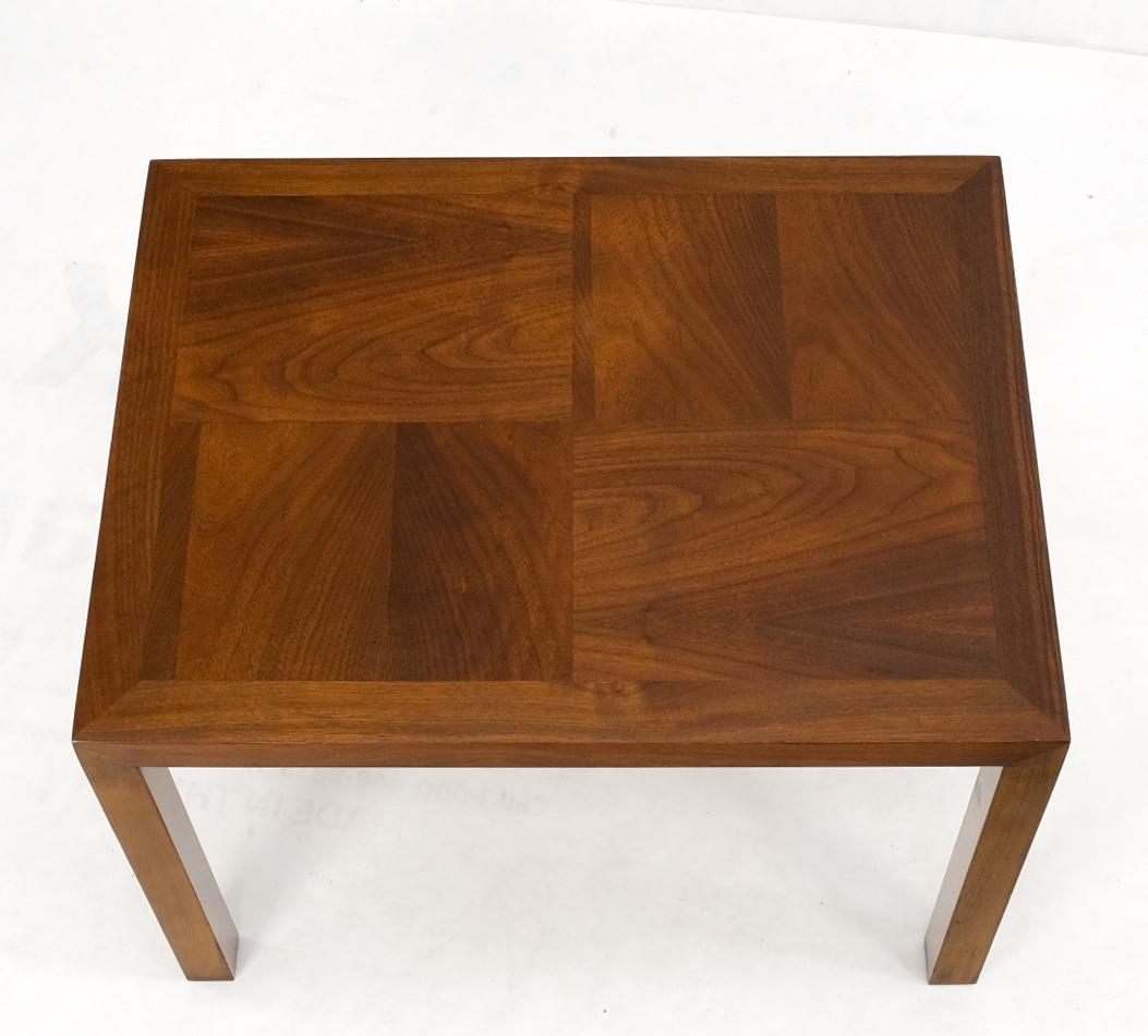 Rectangle Walnut Mid-Century Modern Parsons Style End Side Table Stand In Good Condition For Sale In Rockaway, NJ