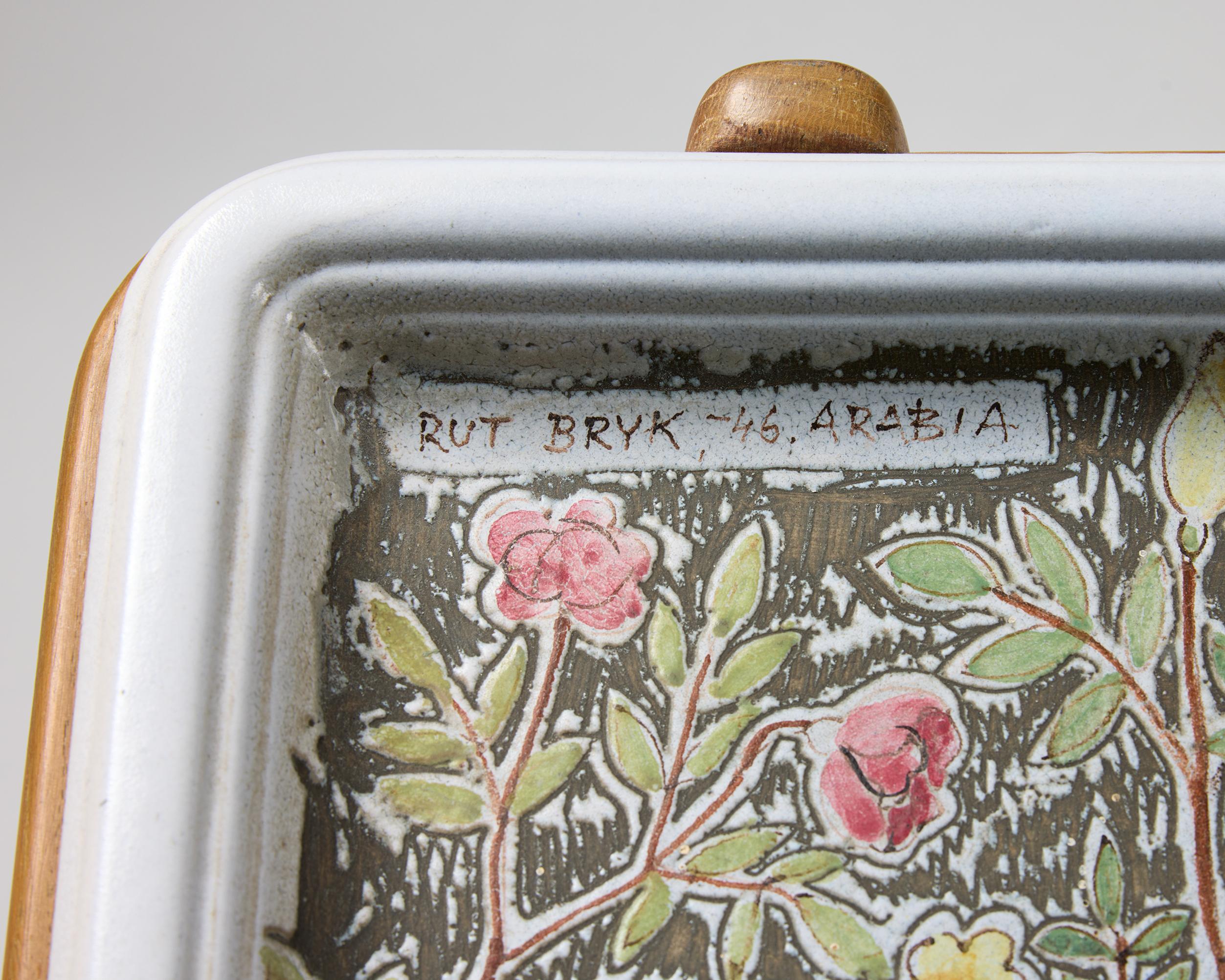 Mesa bandeja rectangular de los años 40 con tapa de cerámica, de Rut Bryk para Arabia of Finland en venta 11