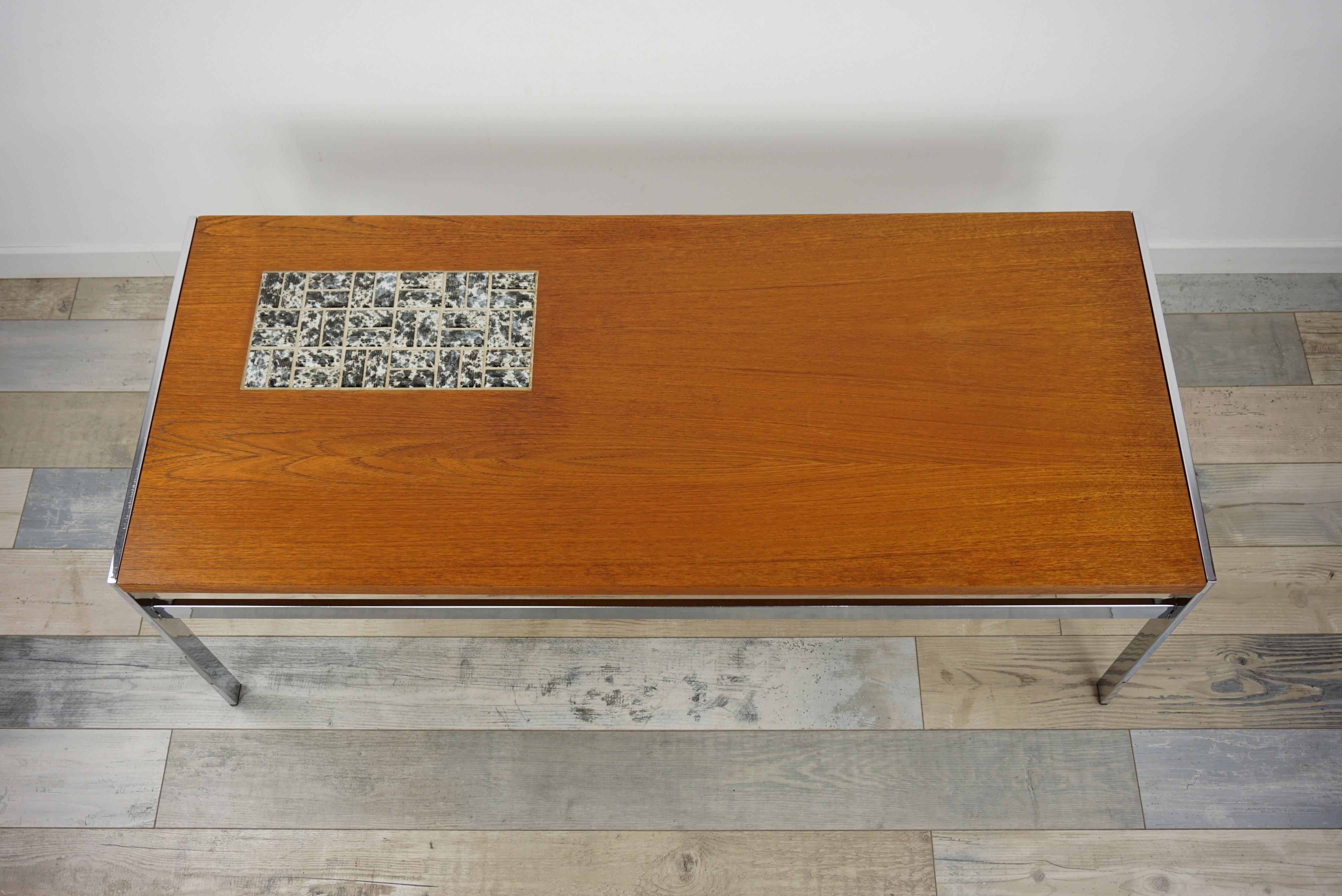 Rectangular 1960s Design Chrome Metal And Teak Wooden Coffee Table  In Good Condition For Sale In Tourcoing, FR