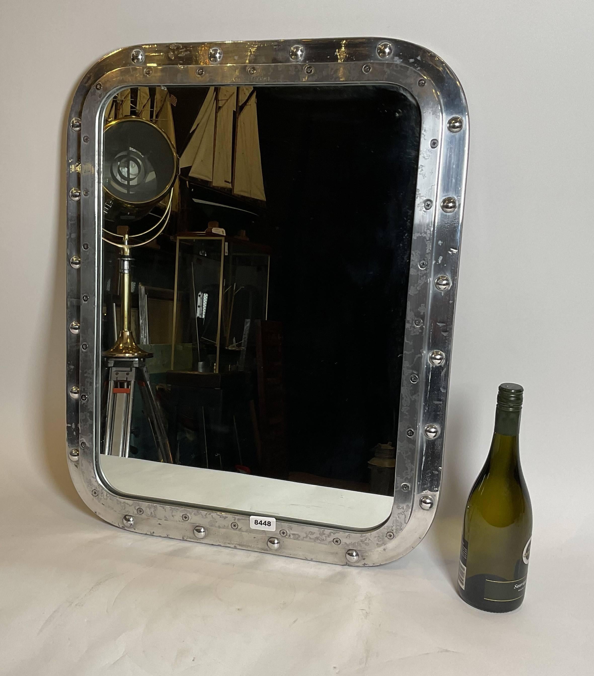 Nord-américain Porthole rectangulaire en aluminium en vente