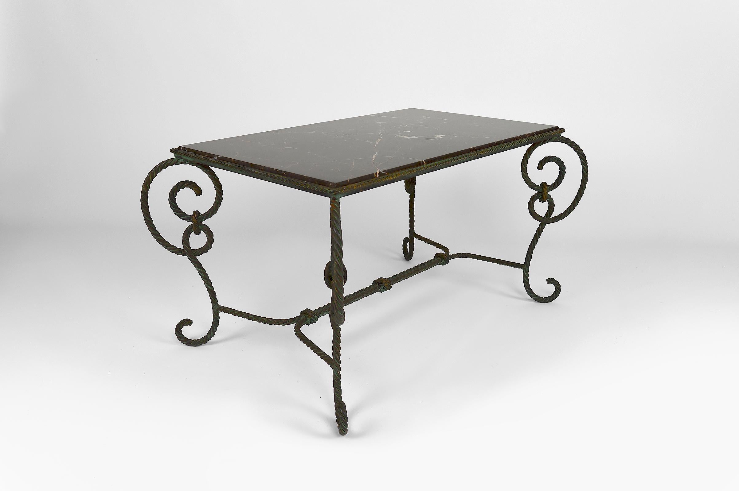 Rectangular Art Deco Coffee Table in Wrought Iron and Black Marble, France, 1940 In Good Condition In VÉZELAY, FR