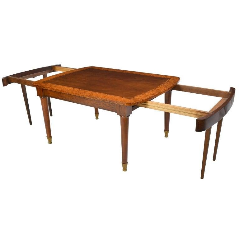 Table de salle à manger Art Déco belge ancienne en acajou prune et bois de racine avec incrustations en vente 2