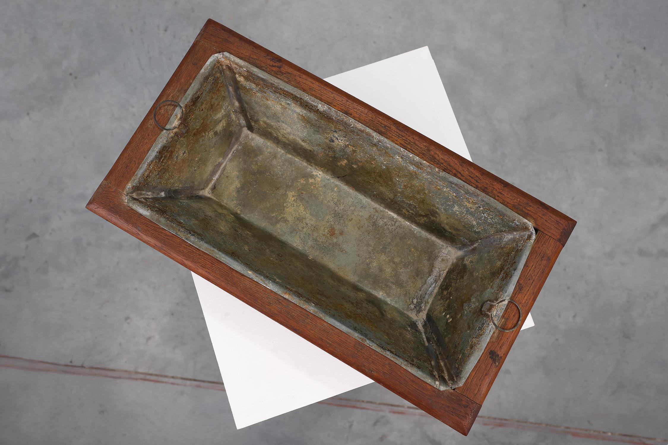 Rectangular Art Deco planter in wood, France 1920 For Sale 1