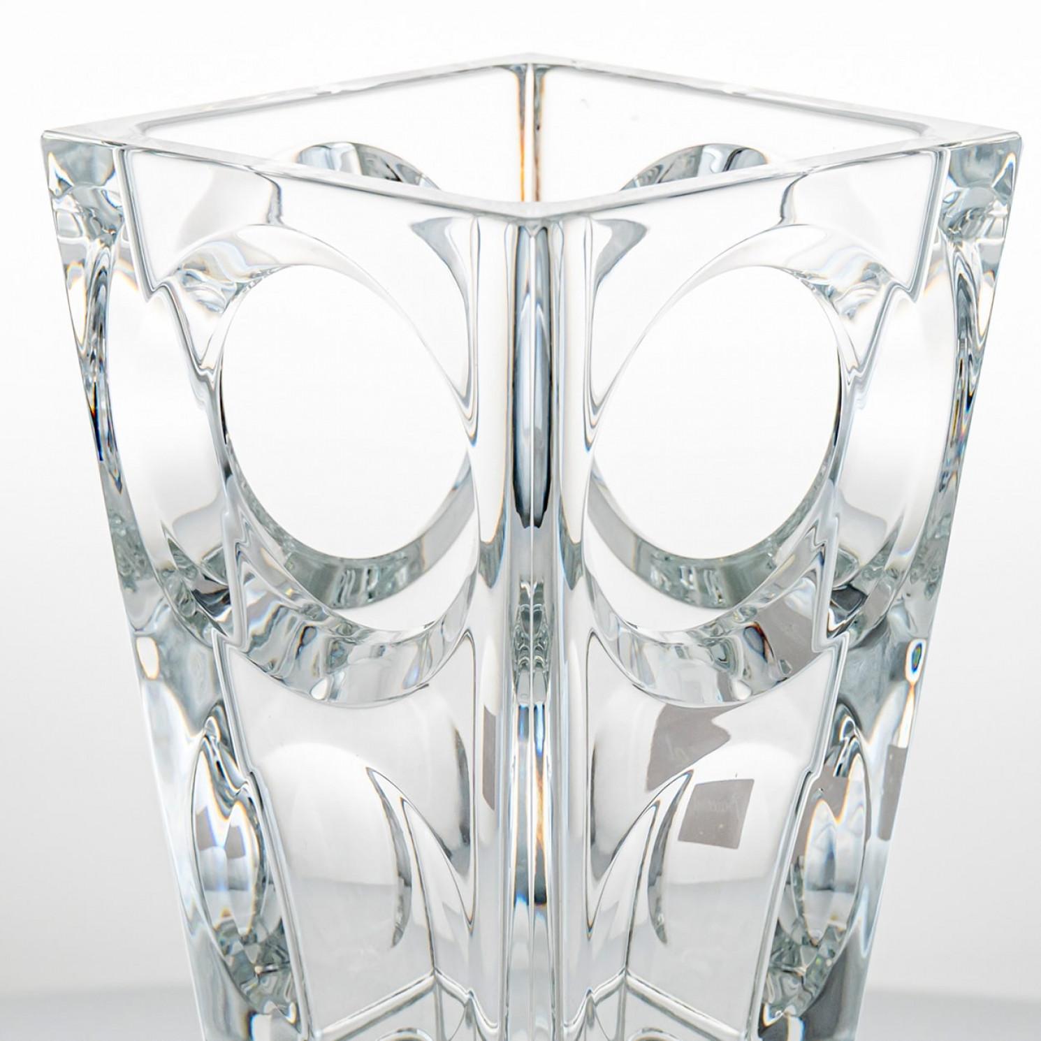 Rectangular Baccarat Signed Geode Clear Crystal Vase with Holes, France In condizioni buone in vendita a Rijssen, NL