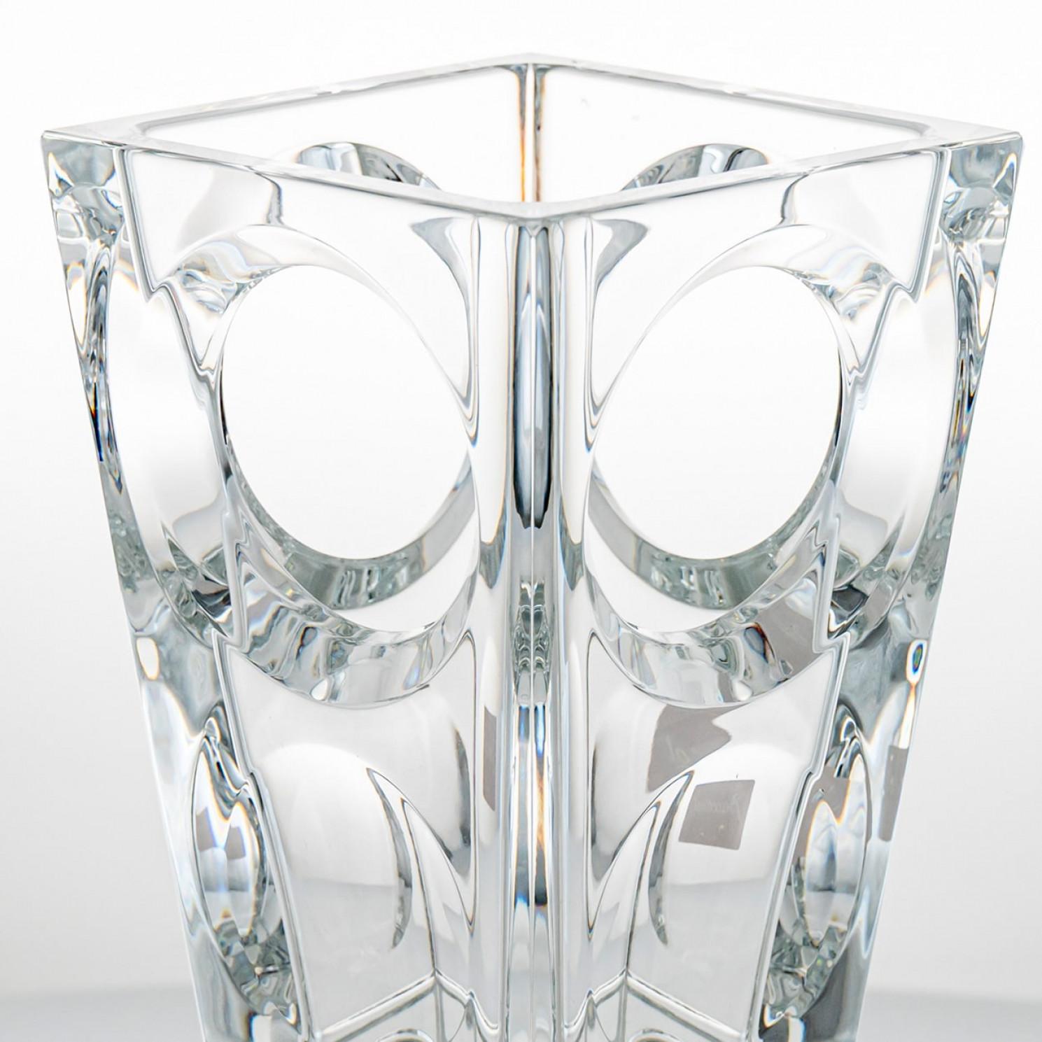 Rectangular Baccarat Signed Geode Clear Crystal Vase with Holes, France In condizioni buone in vendita a Rijssen, NL