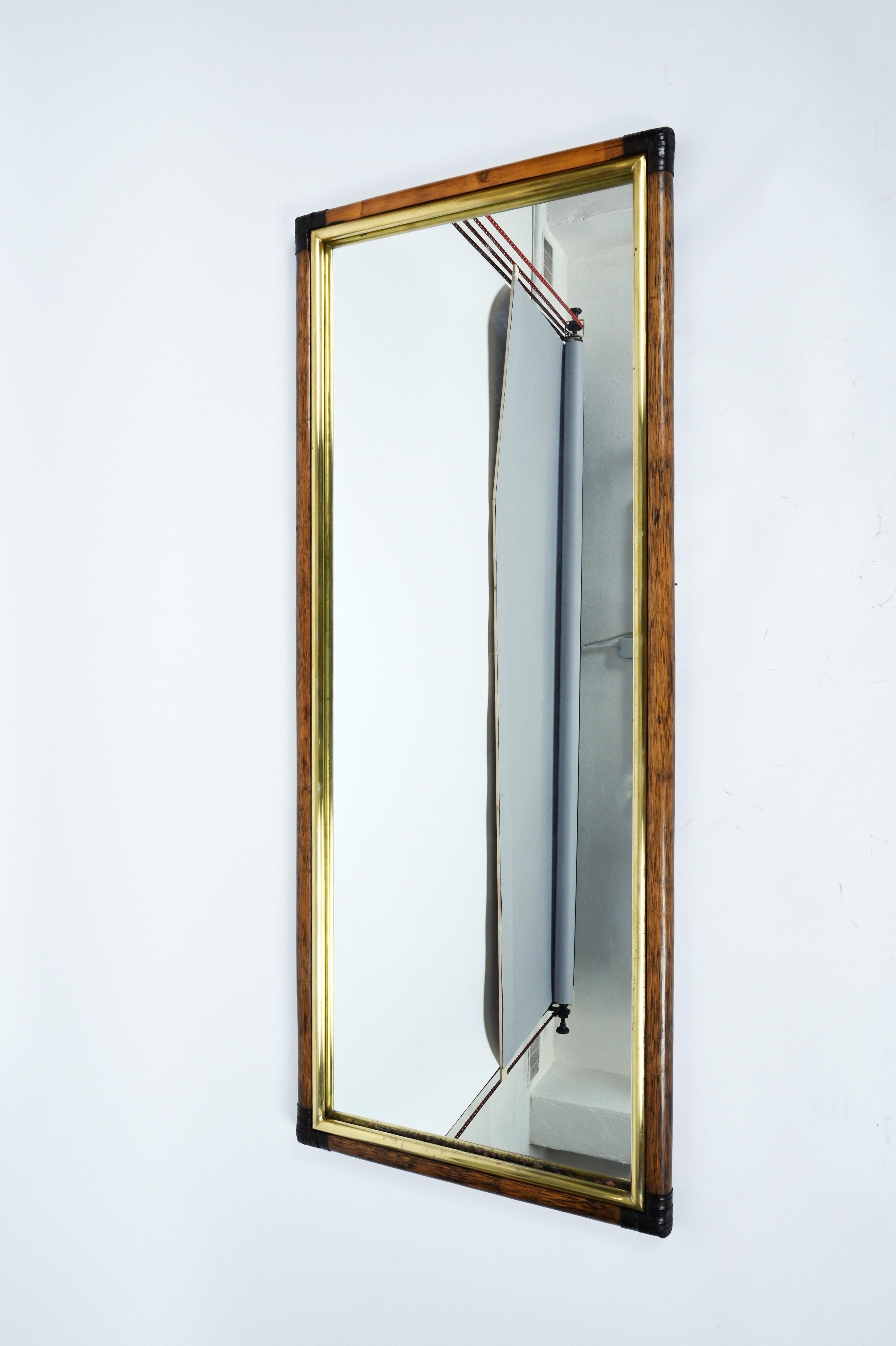 Rectangular Bamboo Cane, Brown Leather and Brass Italian Wall Mirror, 1970s In Good Condition In Roma, IT