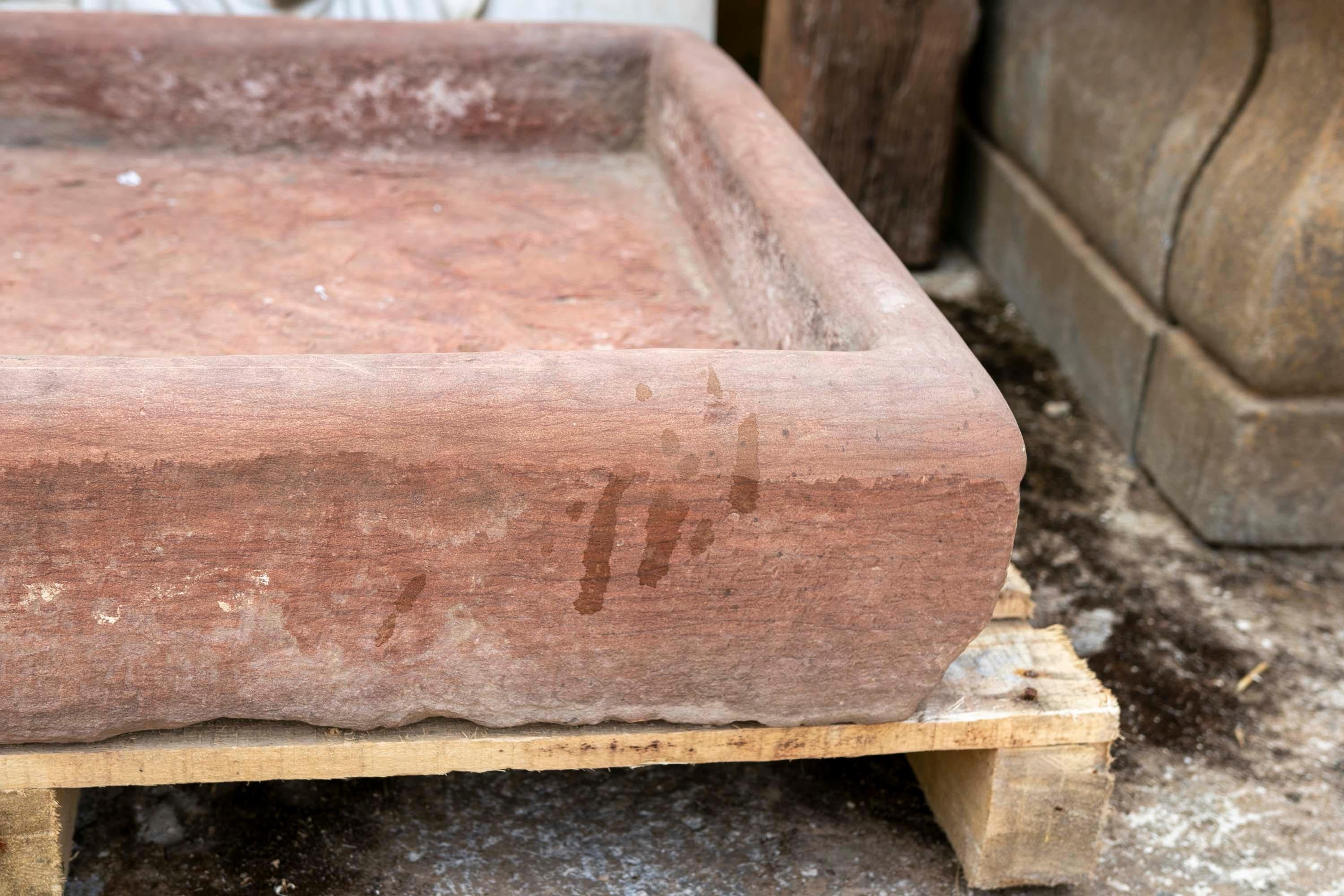 Rectangular Basin with Hand-Carved Red Stone Spout For Sale 14
