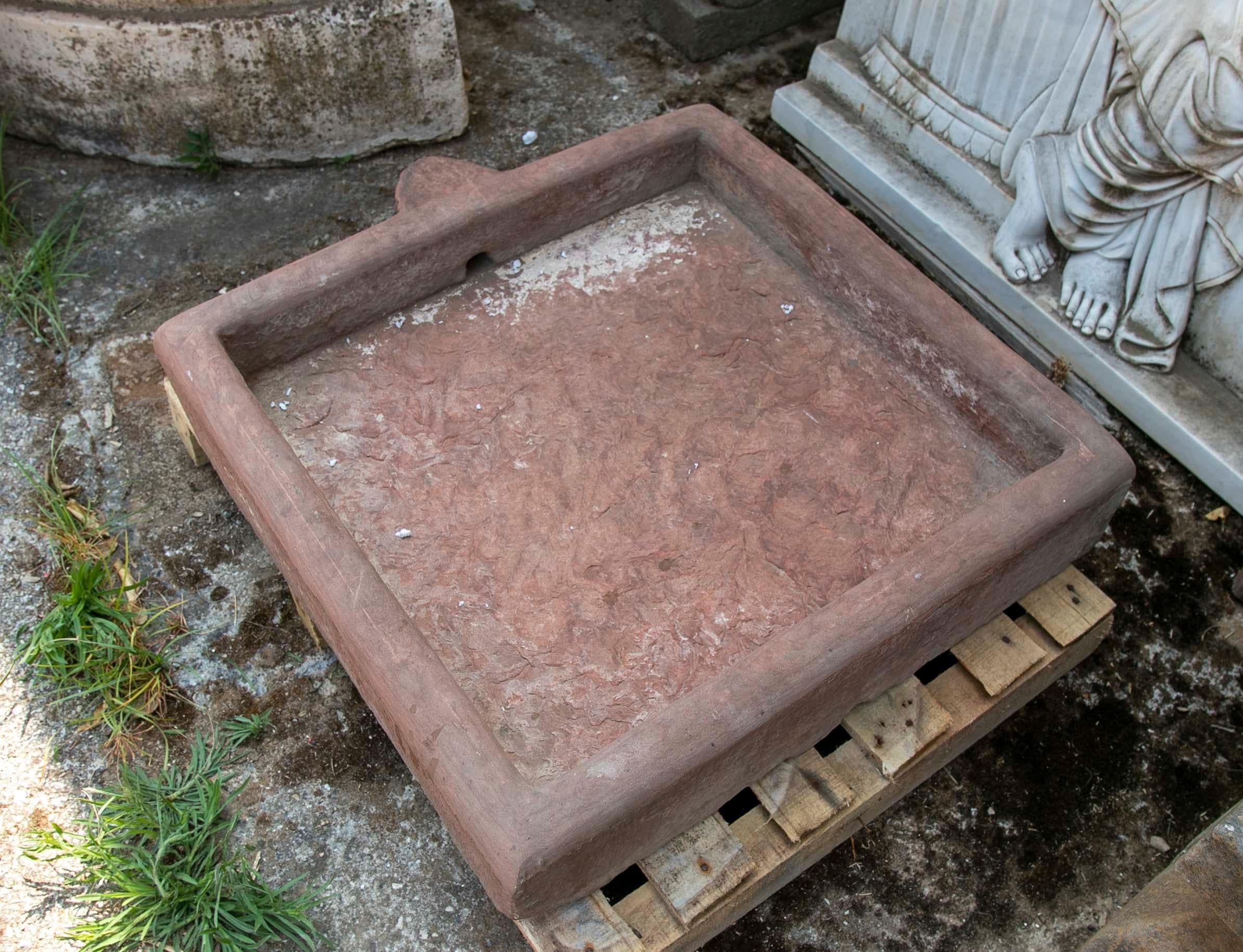 Rectangular Basin with Hand-Carved Red Stone Spout For Sale 4