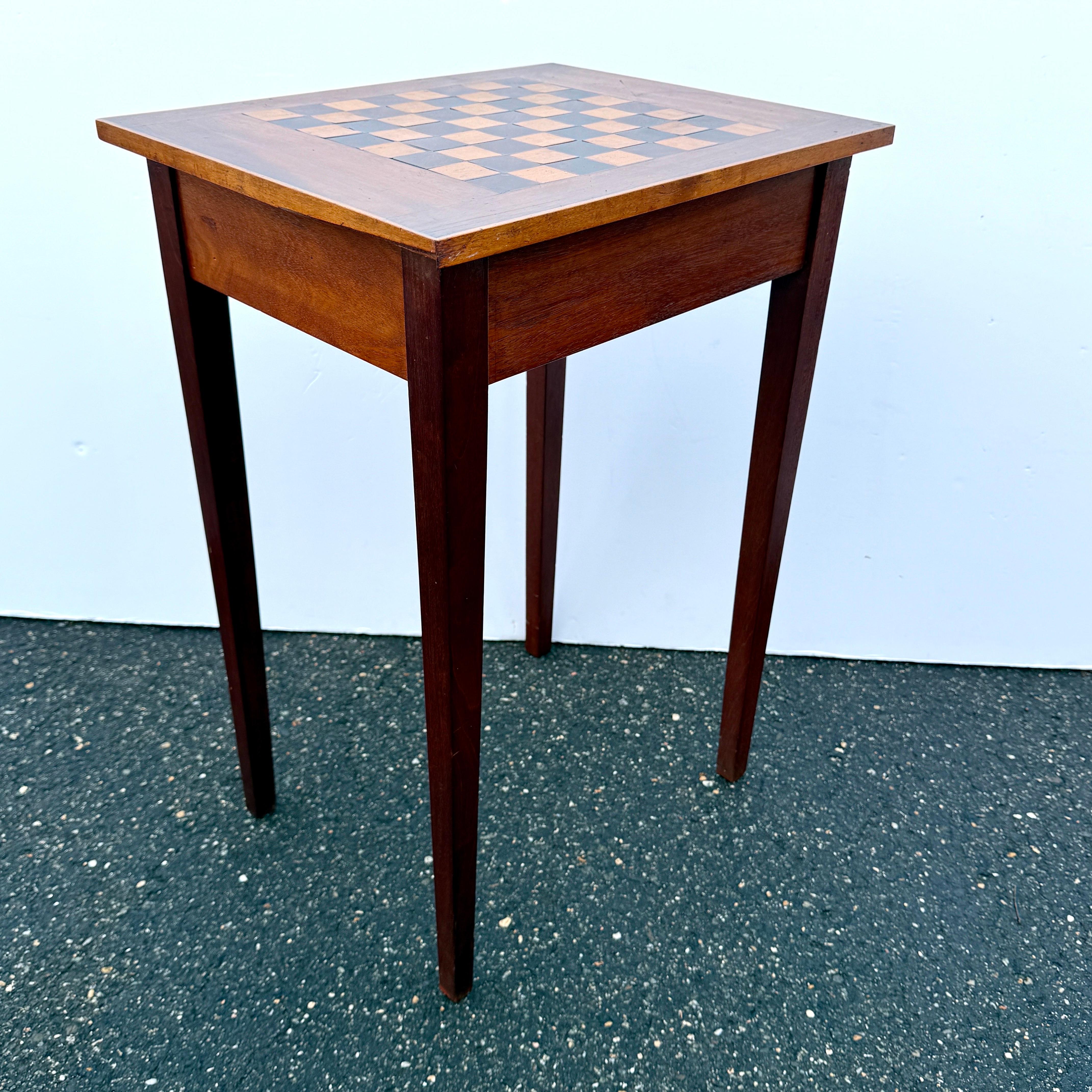 Table d'appoint rectangulaire Biedermeyer Game Chess avec tiroir en vente 8