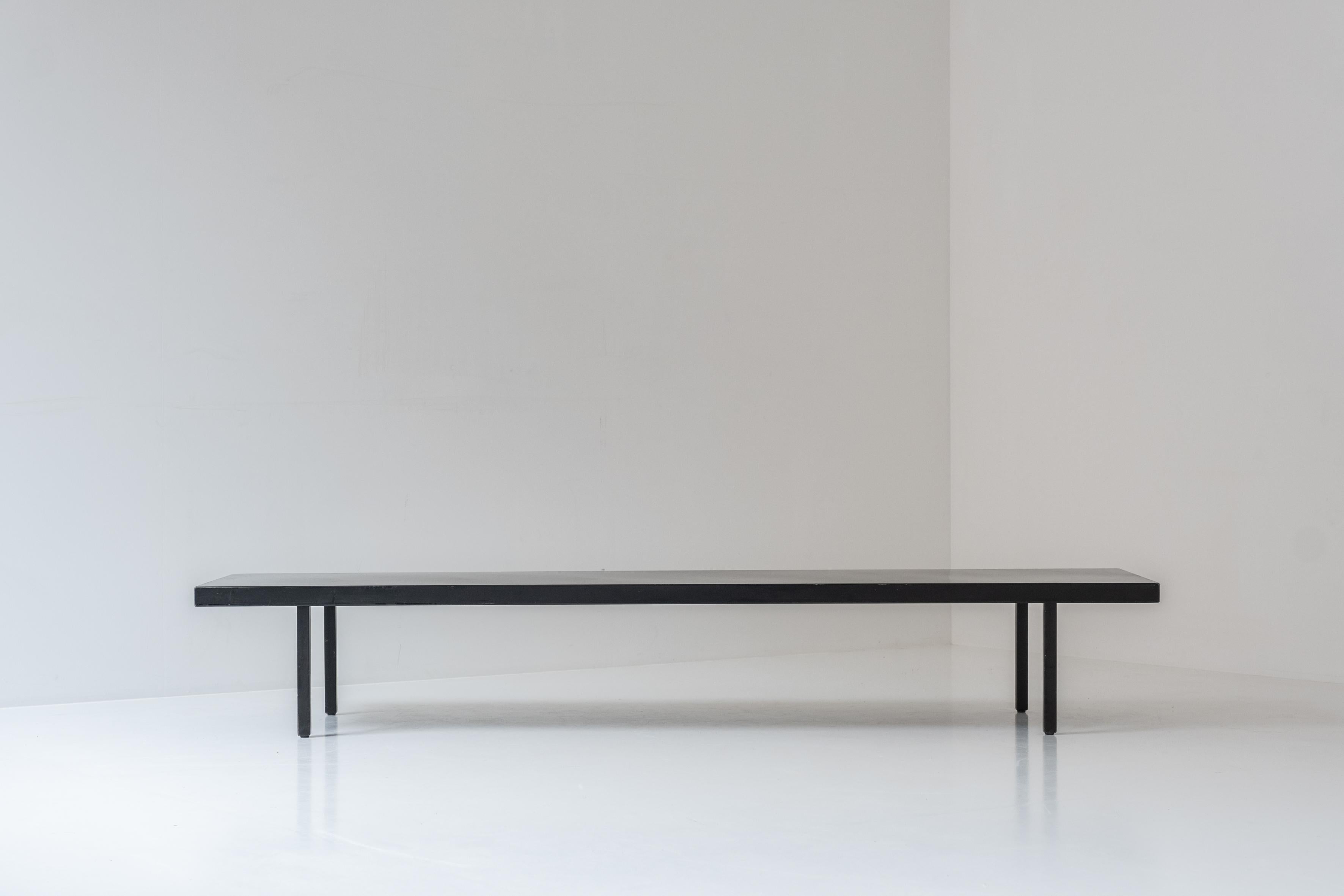 Mid-Century Modern Rectangular black lacquered coffee table dating from the 1950s. For Sale